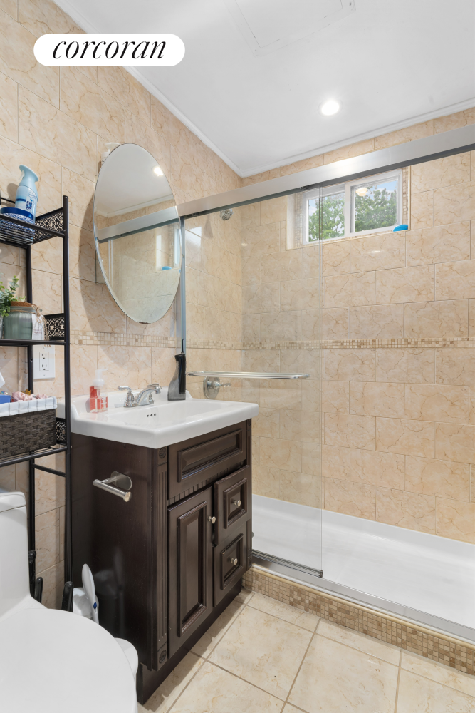 #7 photo, 21-12 22ND Drive, クイーンズ区 Ditmars Steinway , NY 11105