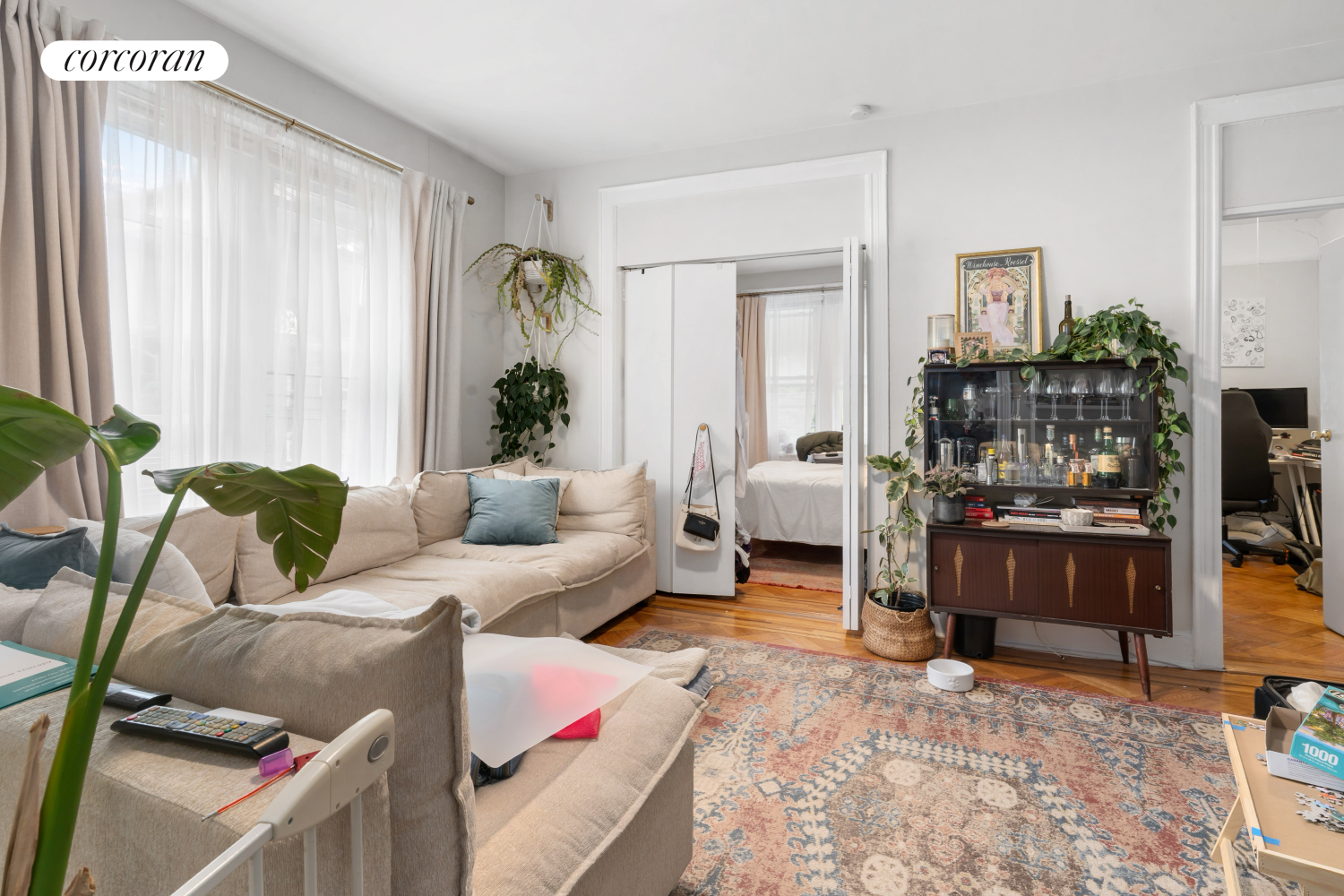 #8 photo, 21-12 22ND Drive, クイーンズ区 Ditmars Steinway , NY 11105