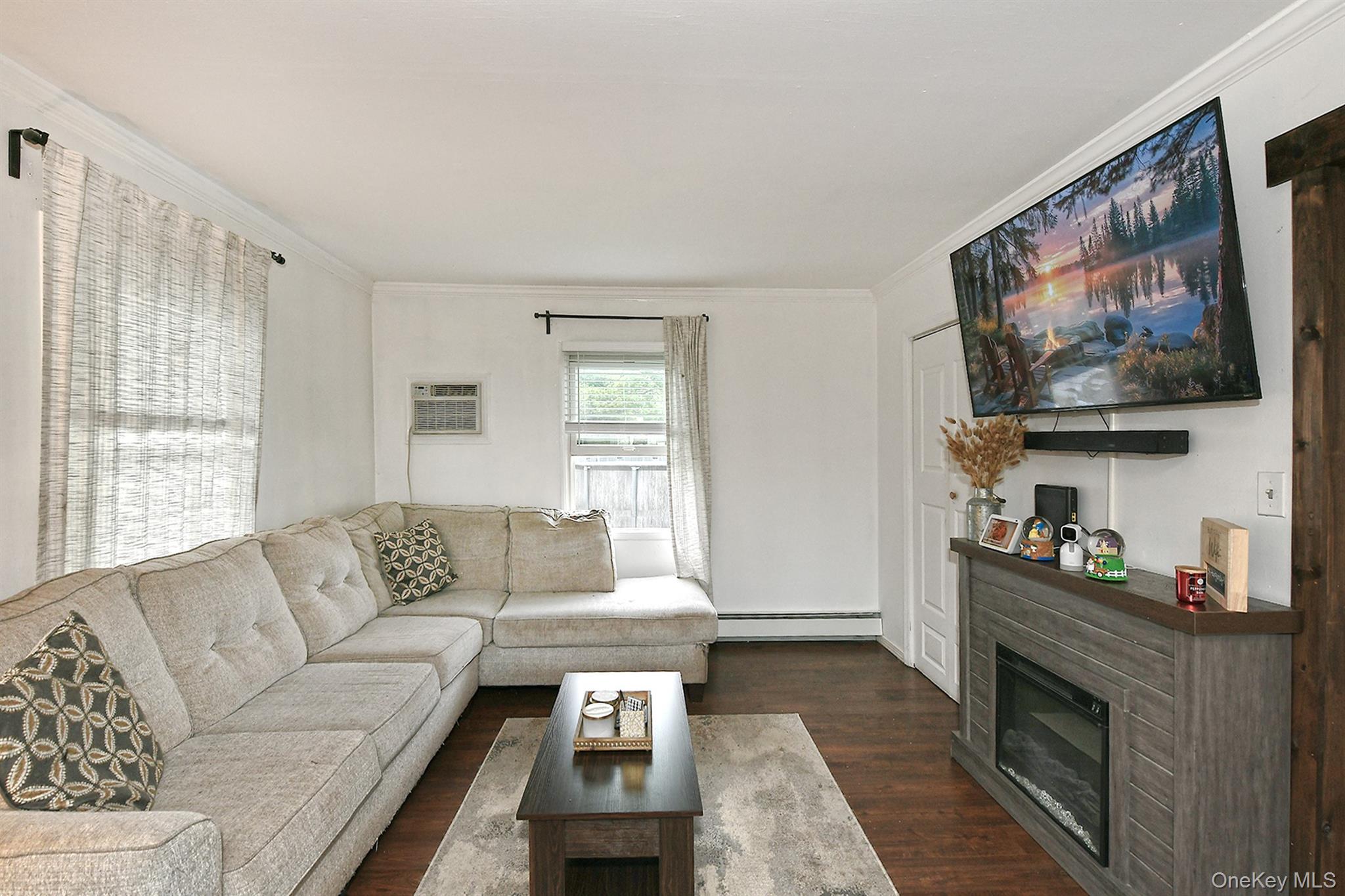 #6 photo, 133 Spring Lane, ナッソー郡 Levittown , NY 11756