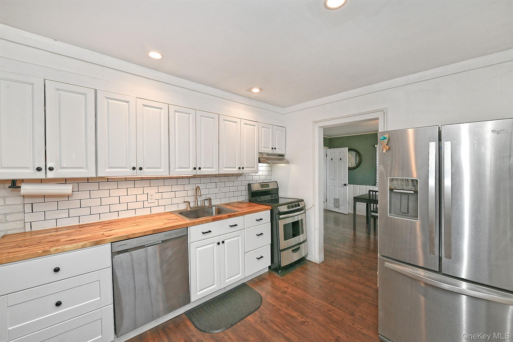 #9 photo, 133 Spring Lane, ナッソー郡 Levittown , NY 11756