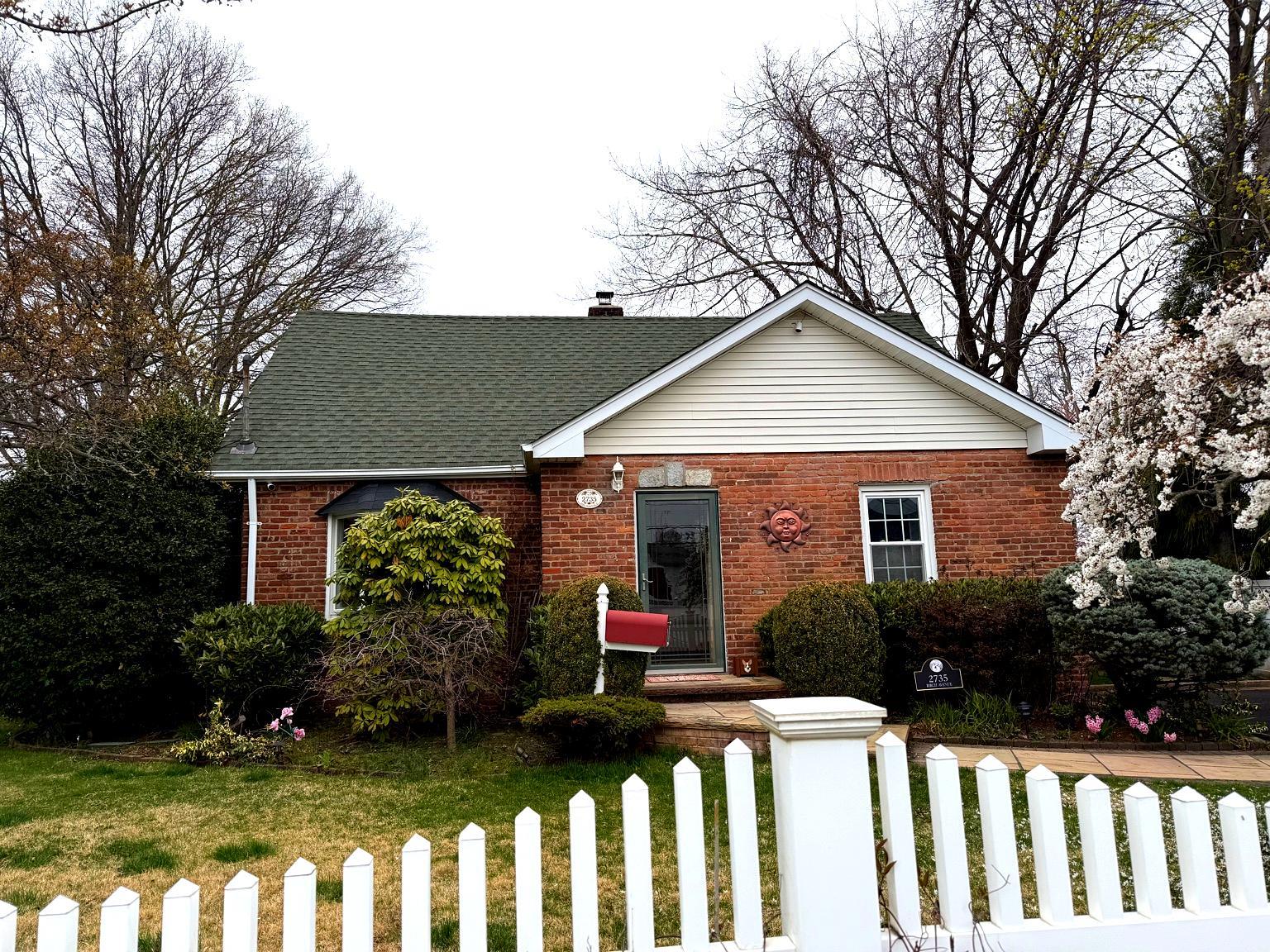 #1 photo, 2735 Birch Avenue, 長島 East Meadow , NY 11554