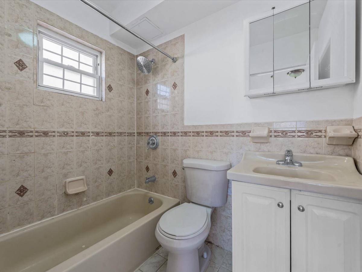 #14 photo, 180-11 64th Avenue, Fresh Meadows , NY 11365