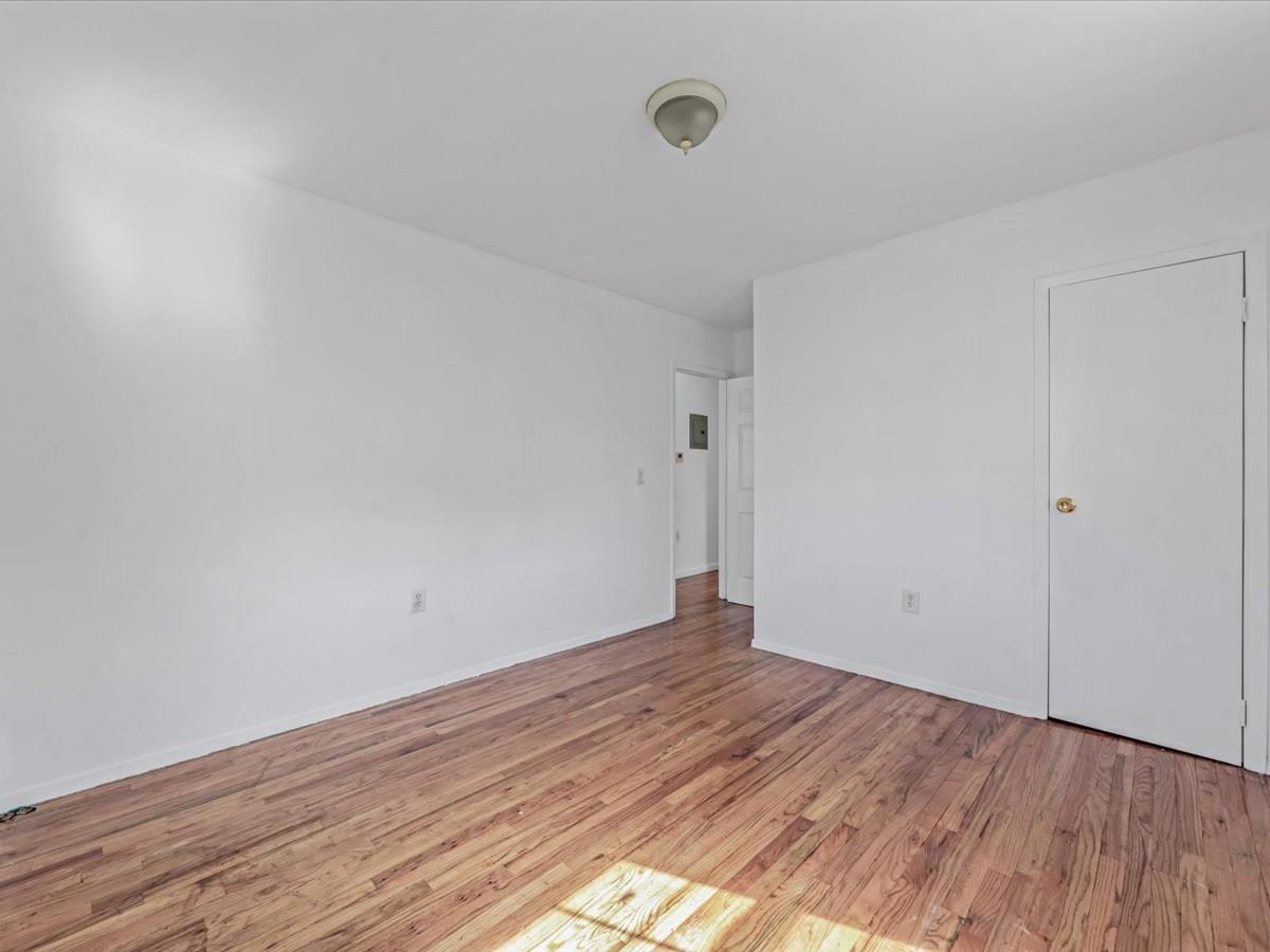 #16 photo, 180-11 64th Avenue, Fresh Meadows , NY 11365