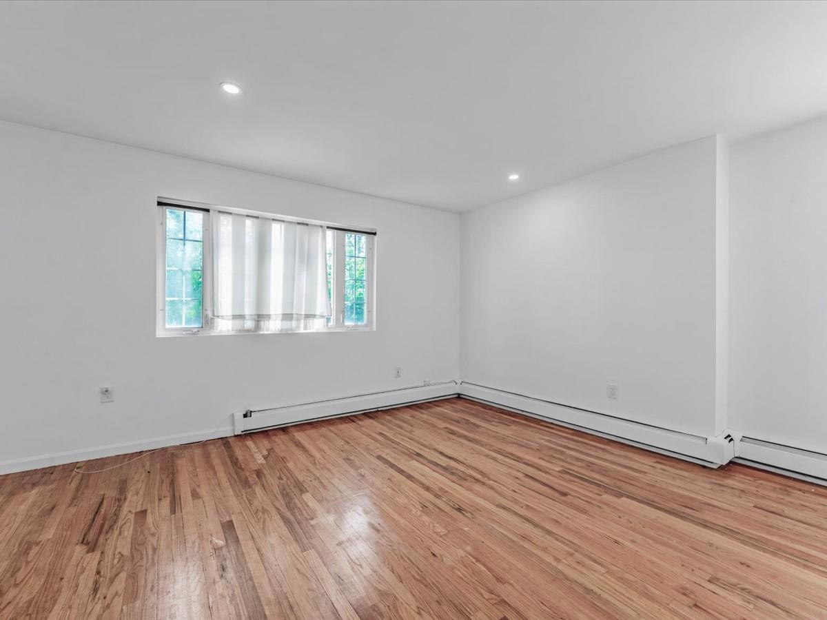 #6 photo, 180-11 64th Avenue, Fresh Meadows , NY 11365