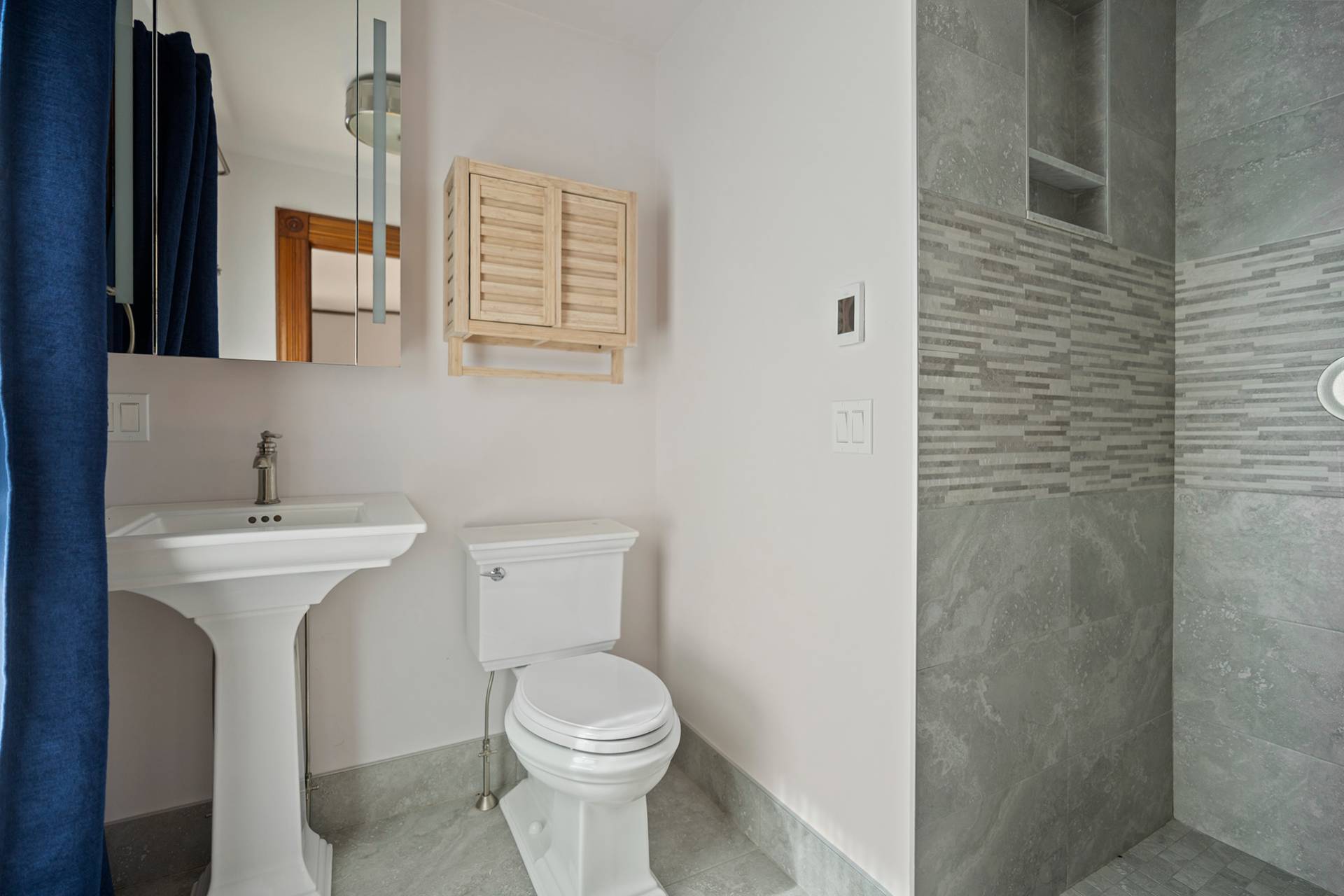 #21 photo, 604 Main Street, サフォーク郡 Greenport , NY 11944