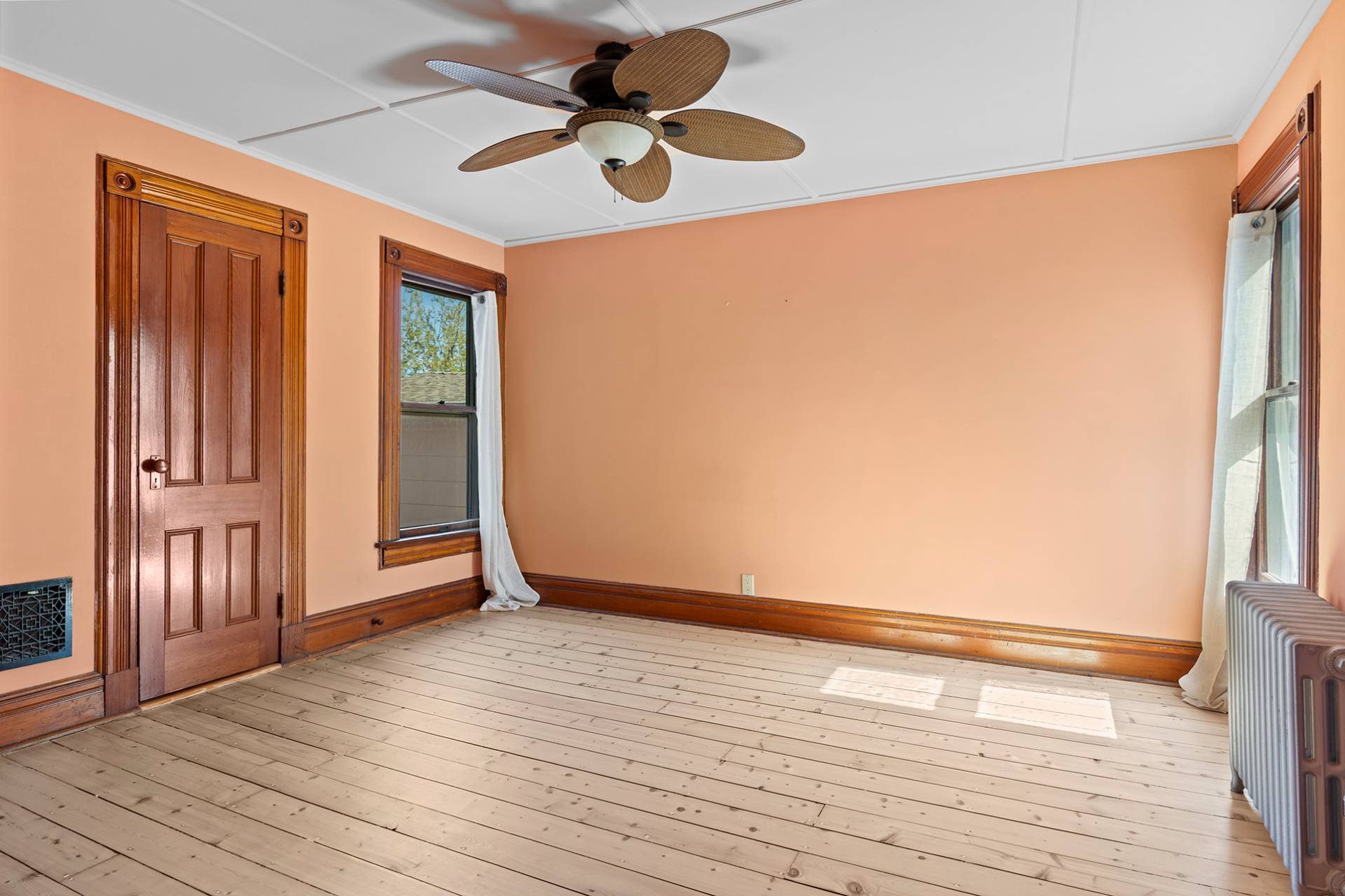 #22 photo, 604 Main Street, サフォーク郡 Greenport , NY 11944