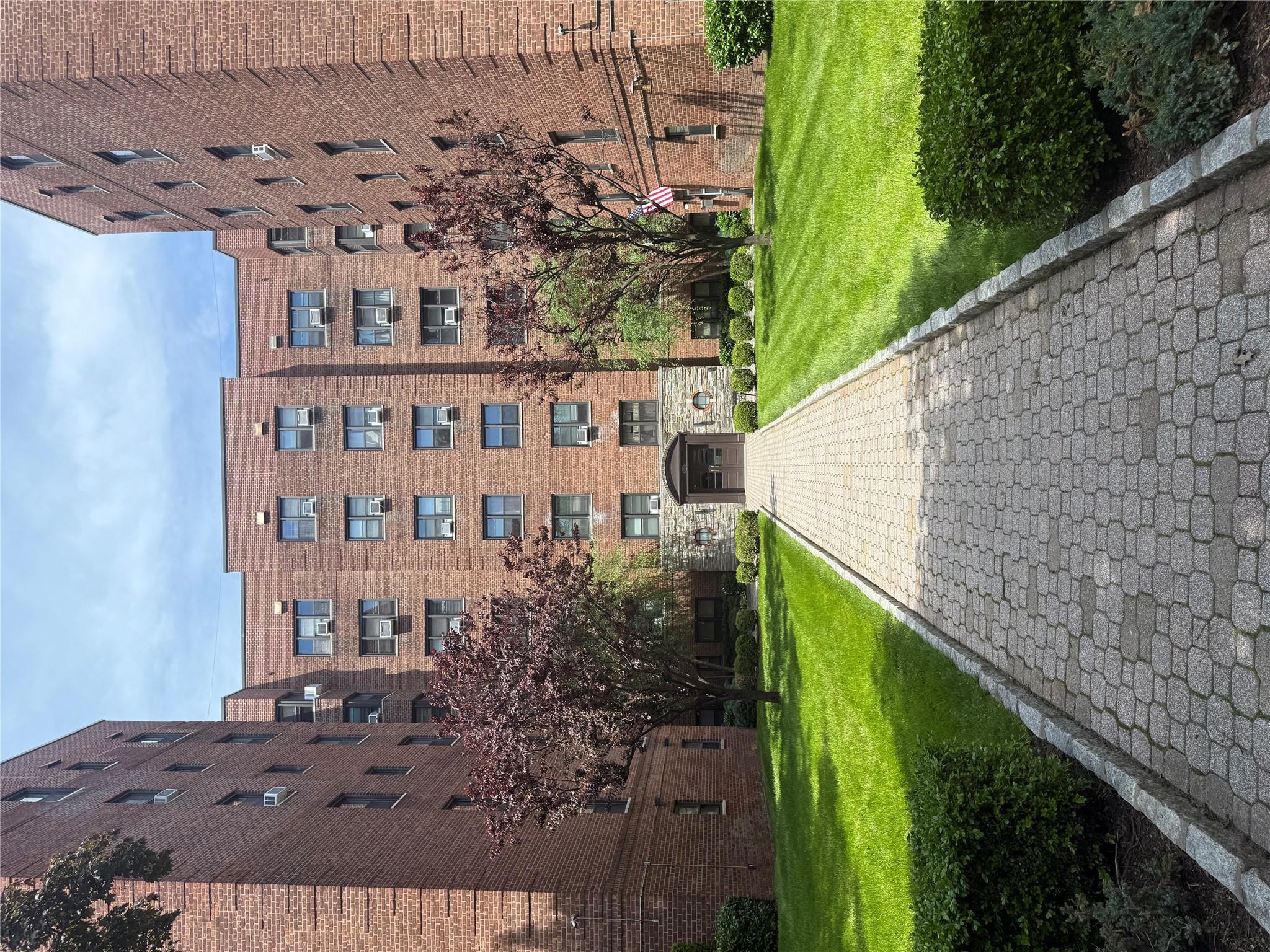 #1 photo, 505 E Lincoln Avenue, Mount Vernon , NY 10552