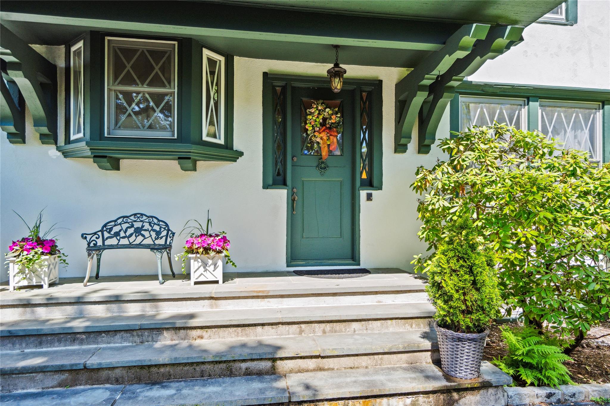 #3 photo, 17 The Intervale, Roslyn Estates , NY 11576