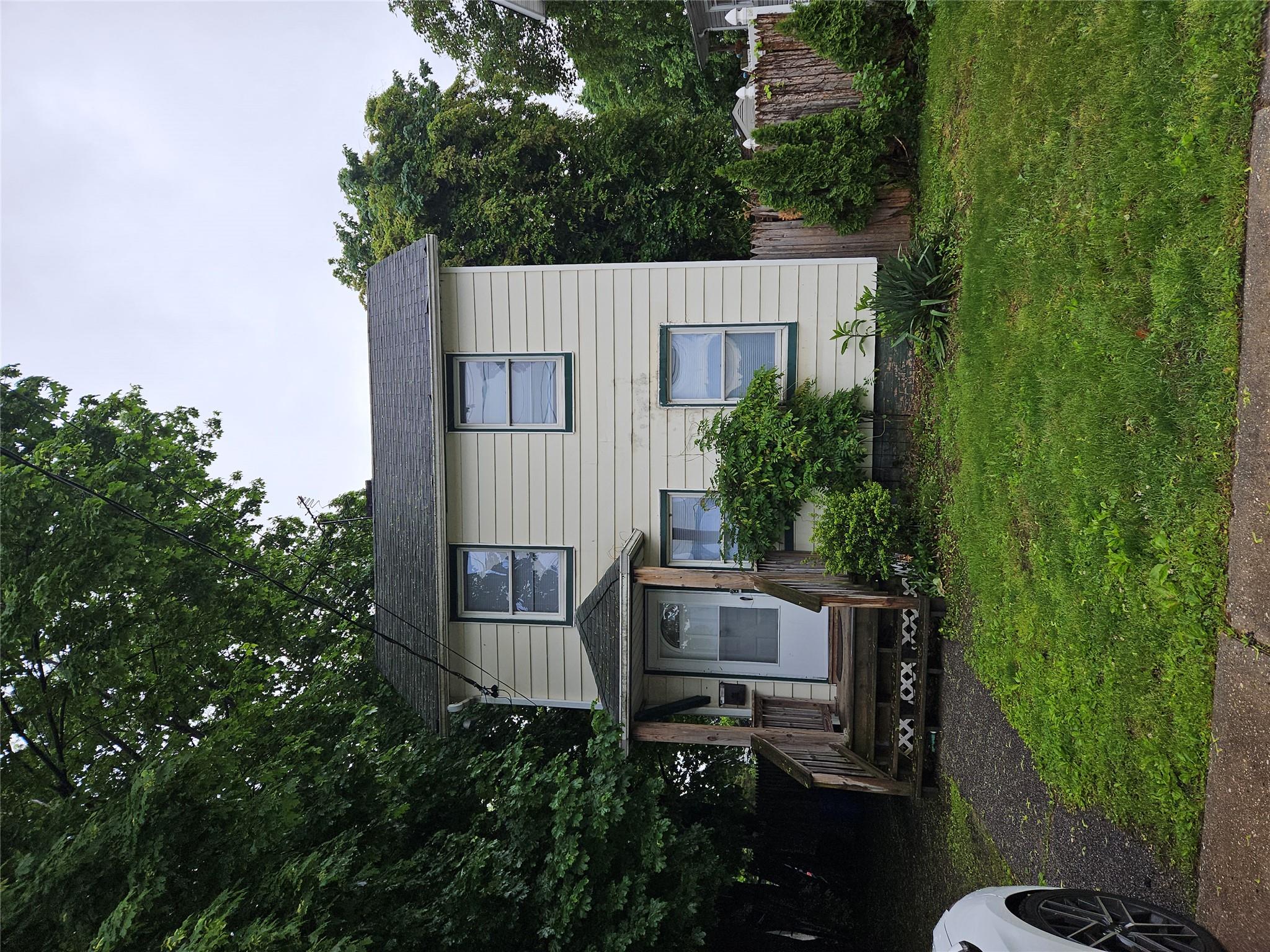 #1 photo, 64 Bayside Avenue, Oyster Bay , NY 11771