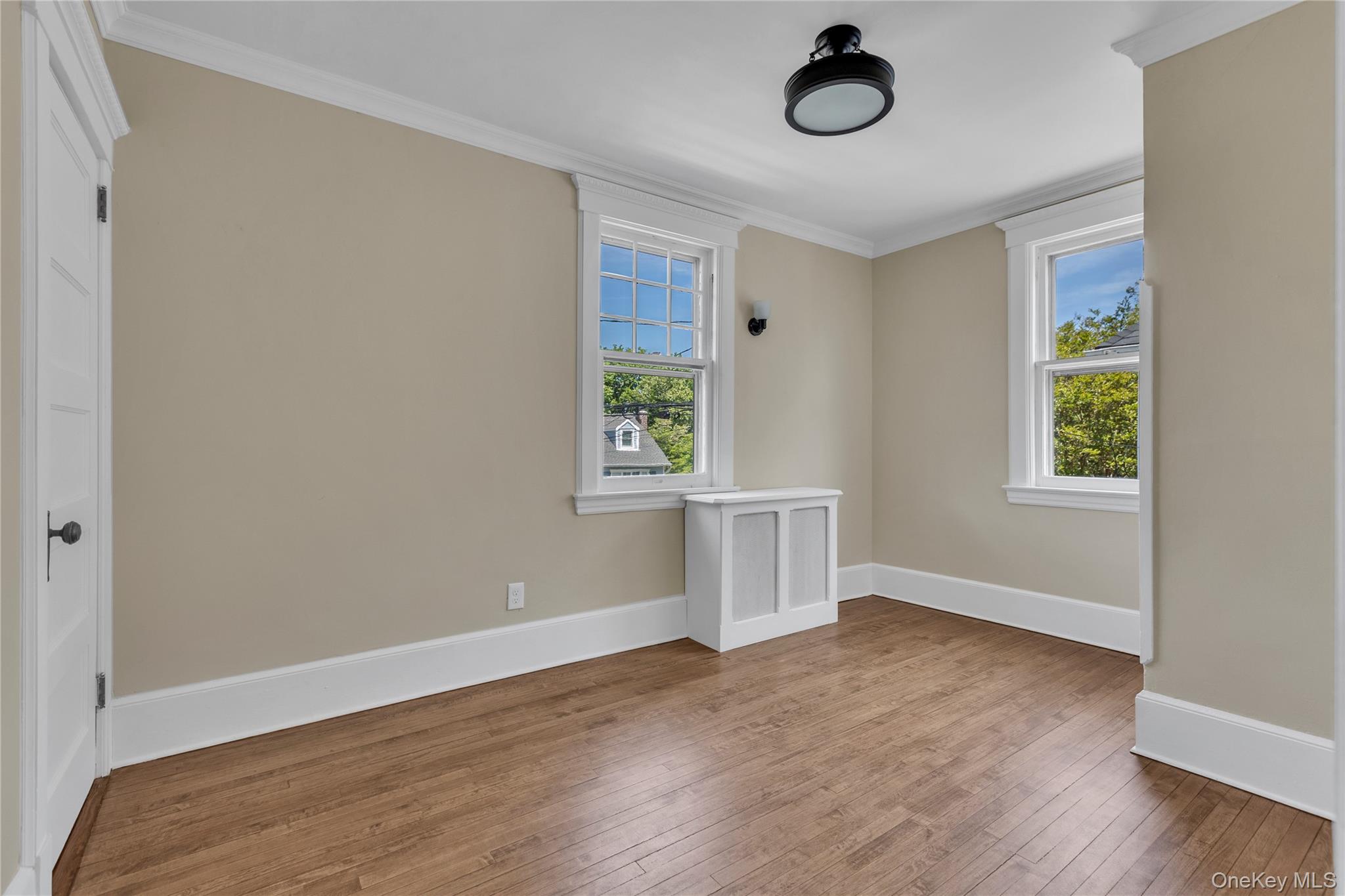 #19 photo, 46 Mechanic Street, サフォーク郡 Huntington , NY 11743