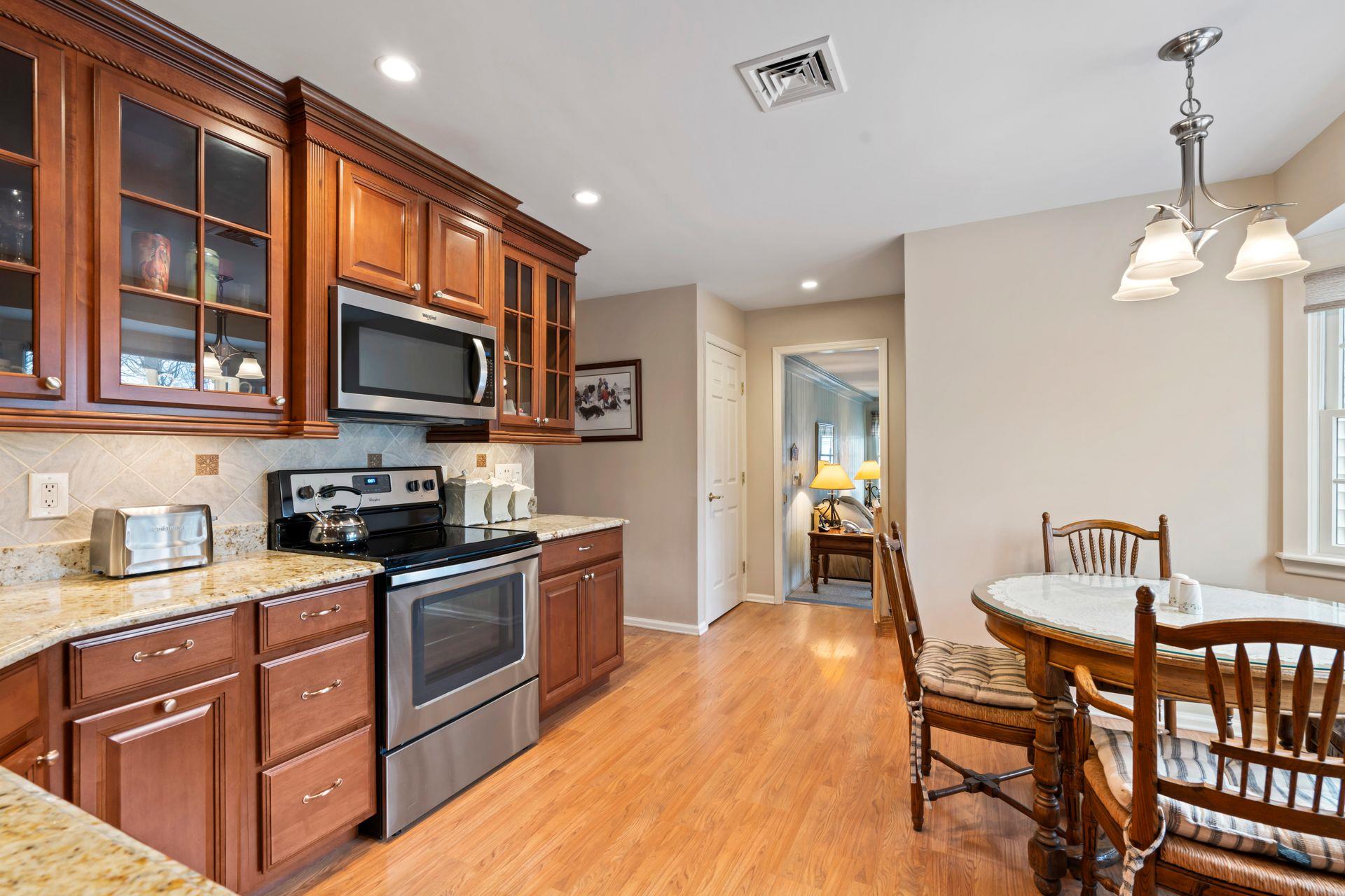 #14 photo, 14 Hillside Avenue, サフォーク郡 Saint James , NY 11780