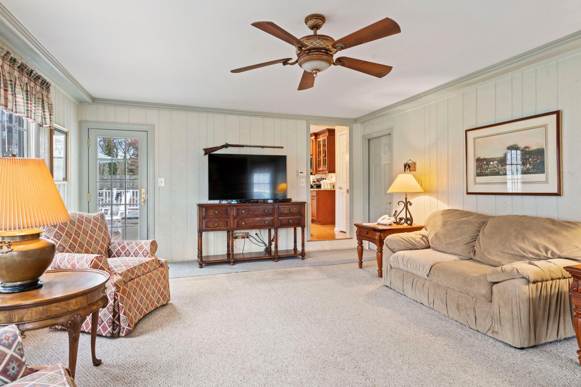 #18 photo, 14 Hillside Avenue, サフォーク郡 Saint James , NY 11780