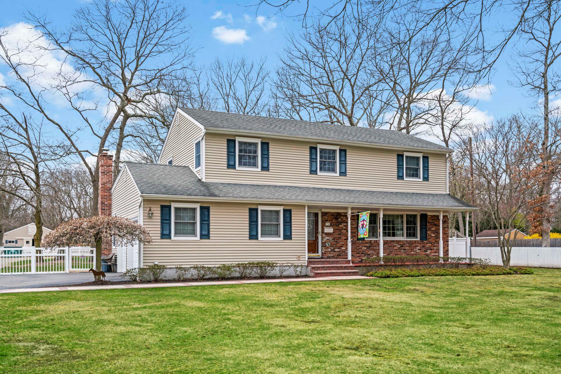 #3 photo, 14 Hillside Avenue, サフォーク郡 Saint James , NY 11780