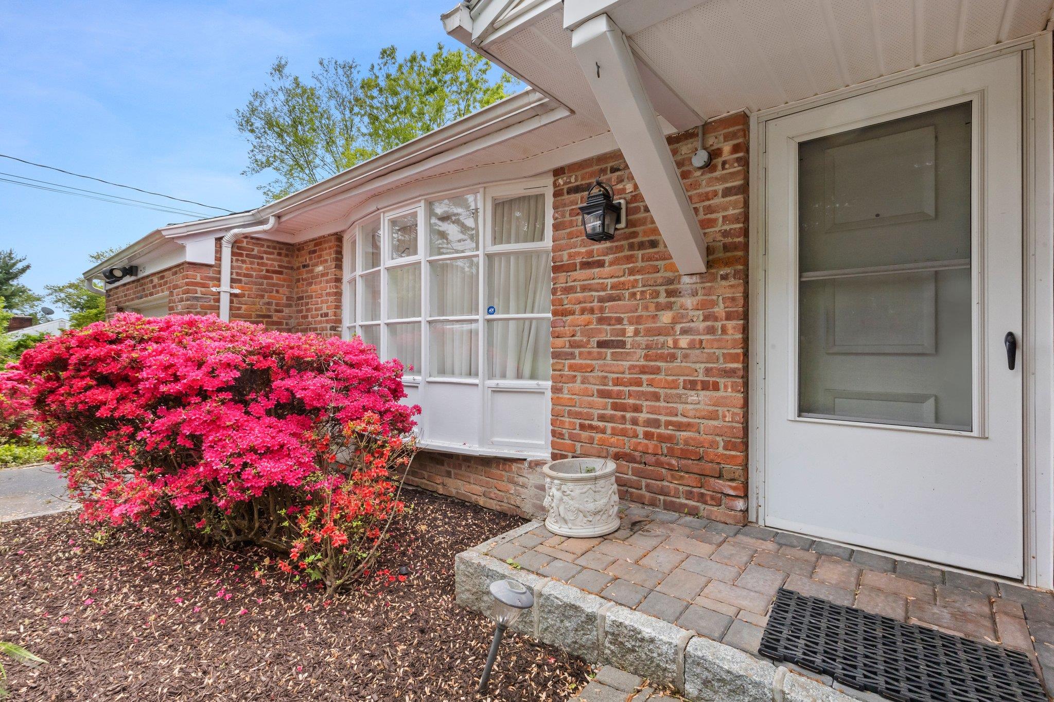 #2 photo, 1825 Morningview Drive, Yorktown Heights , NY 10598