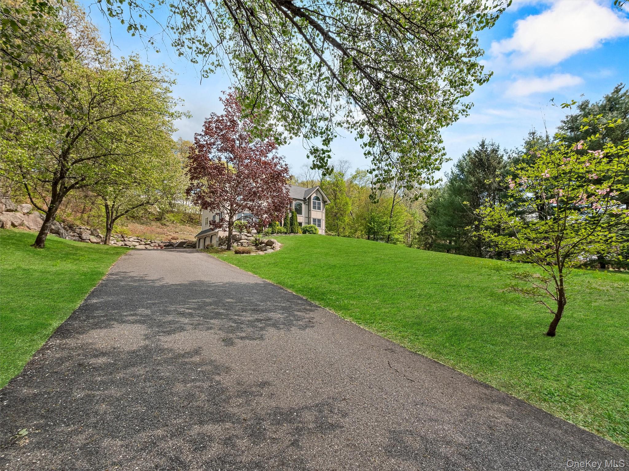 #4 photo, 24 Table Rock Road, Tuxedo Park , NY 10987