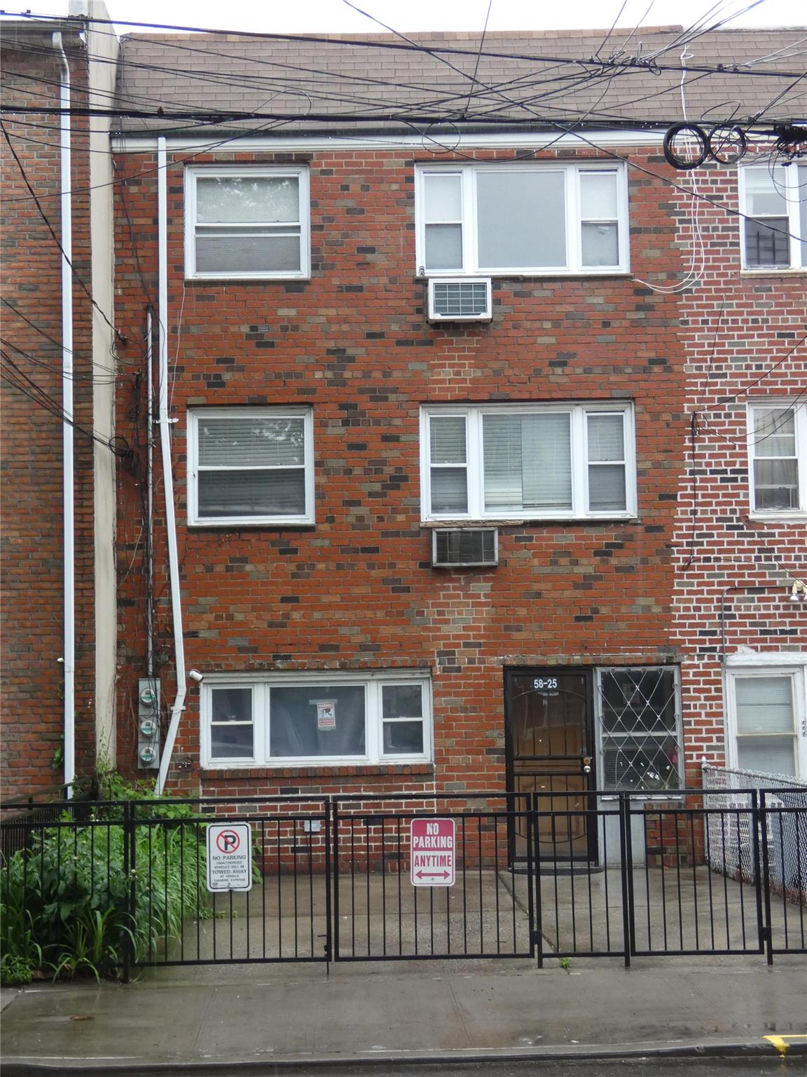 #1 photo, 58-25 79th Avenue, Glendale , NY 11385