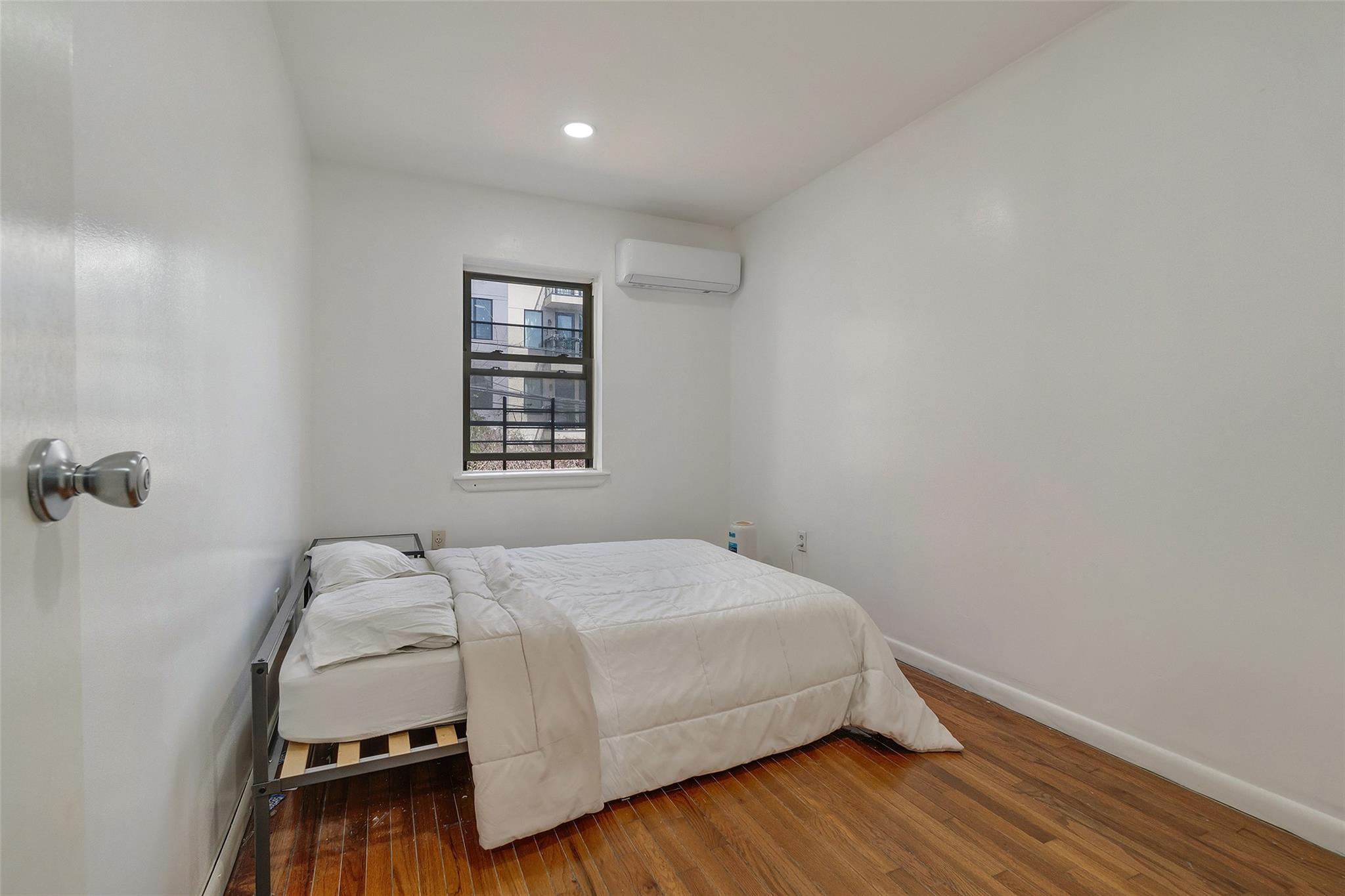 #8 photo, 175 Chauncey Street, ブルックリン区 Brooklyn , NY 11233