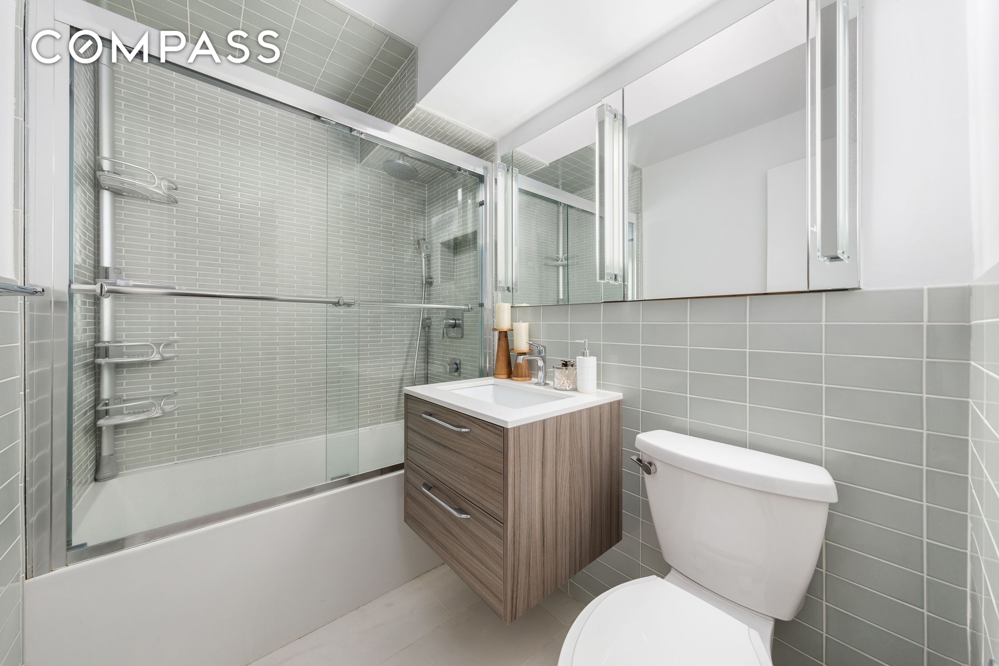 #7 photo, 505 E 79th Street, マンハッタン Upper East Side , NY 10075