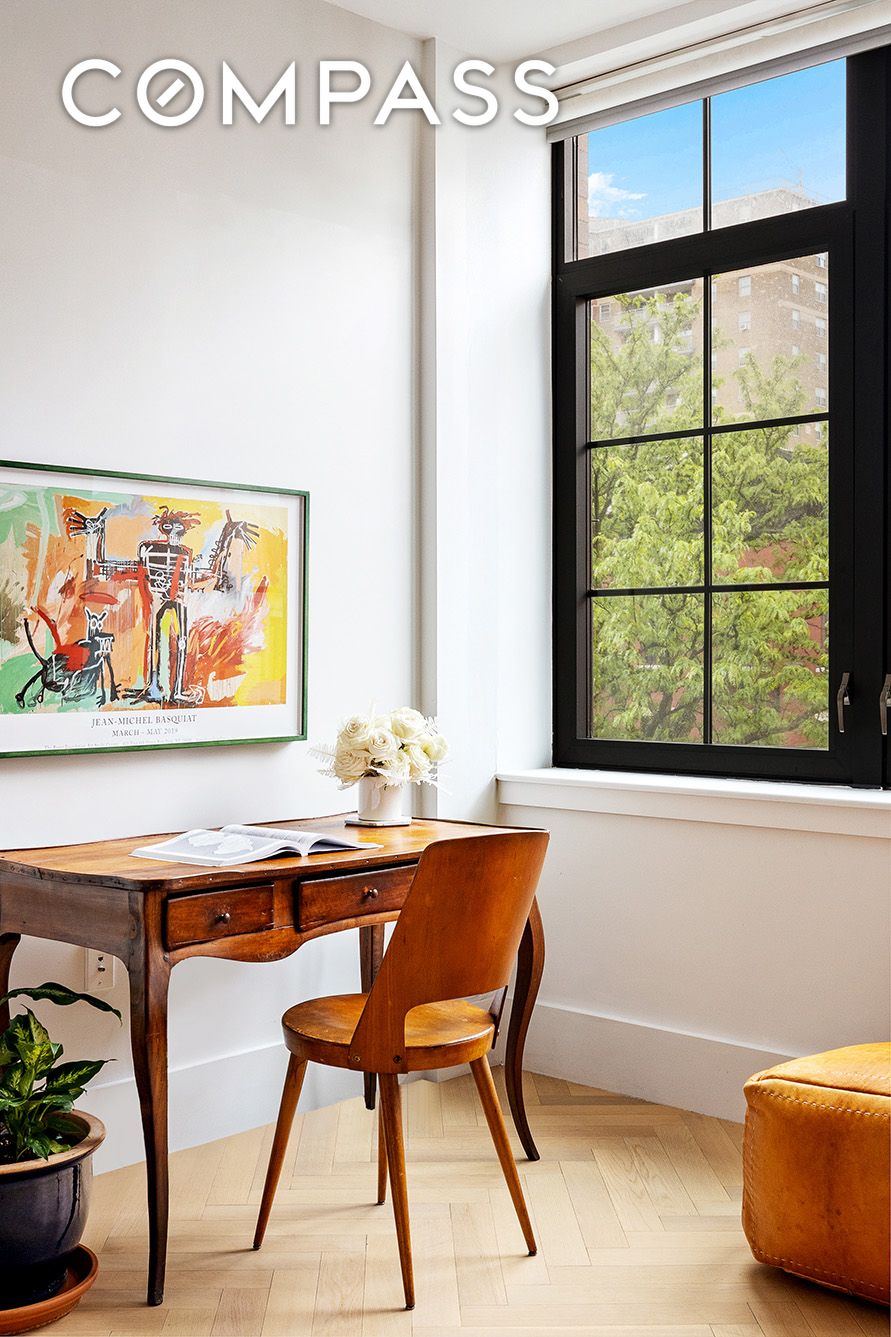 #5 photo, 100 Ave A, East Village , NY 10009