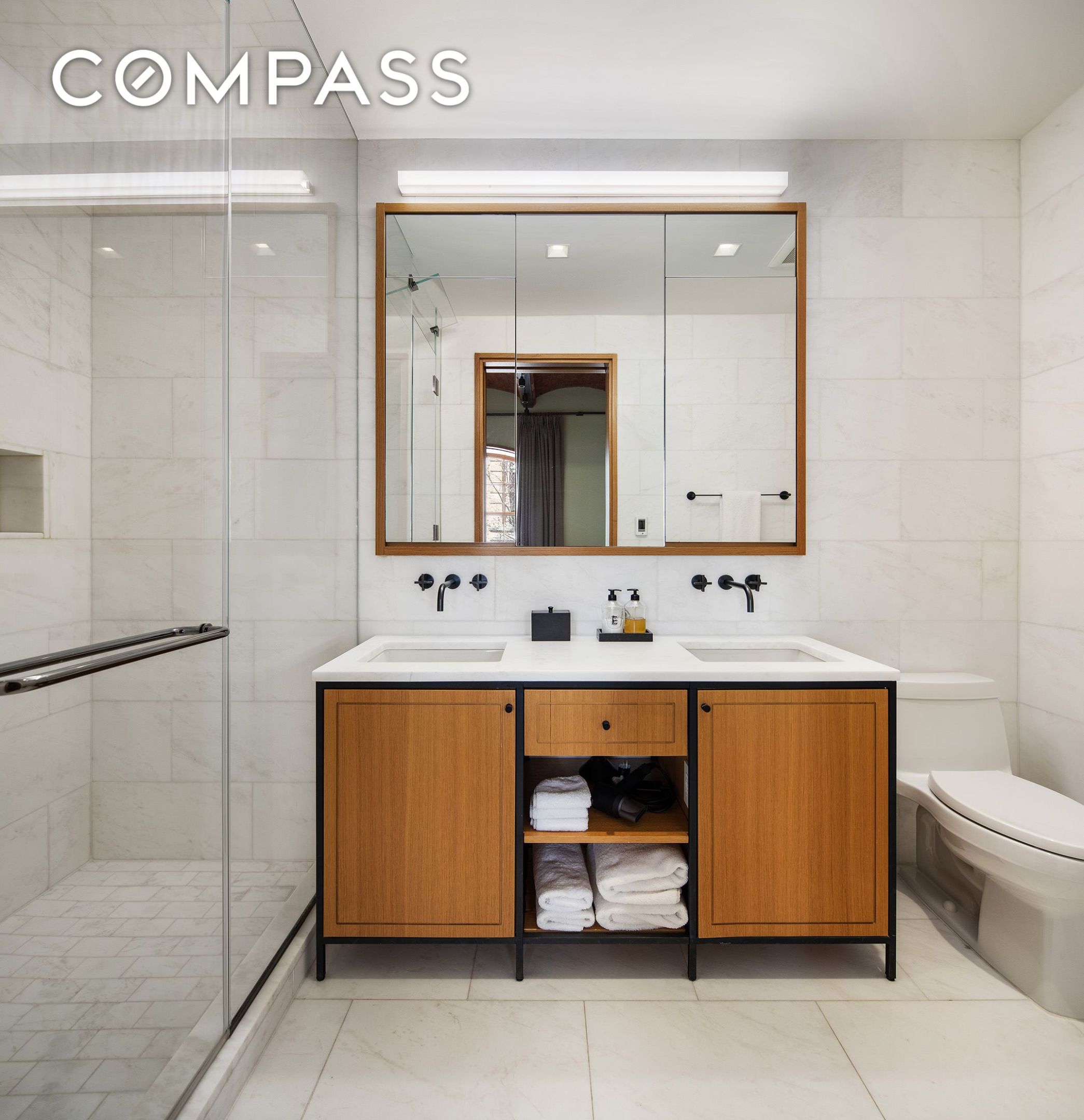 #5 photo, 36 Bleecker Street, マンハッタン NoHo , NY 10012