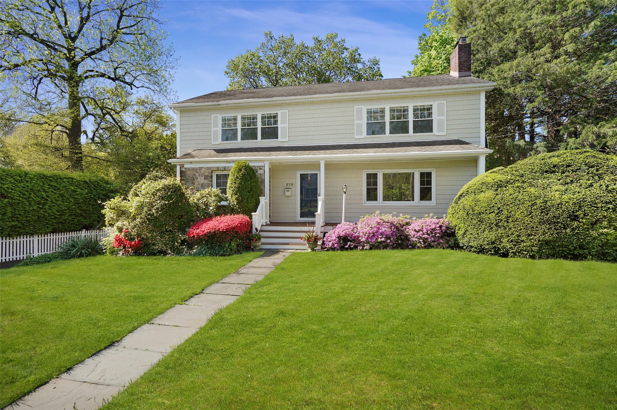 #1 photo, 370 Oakland Beach Avenue, Rye , NY 10580