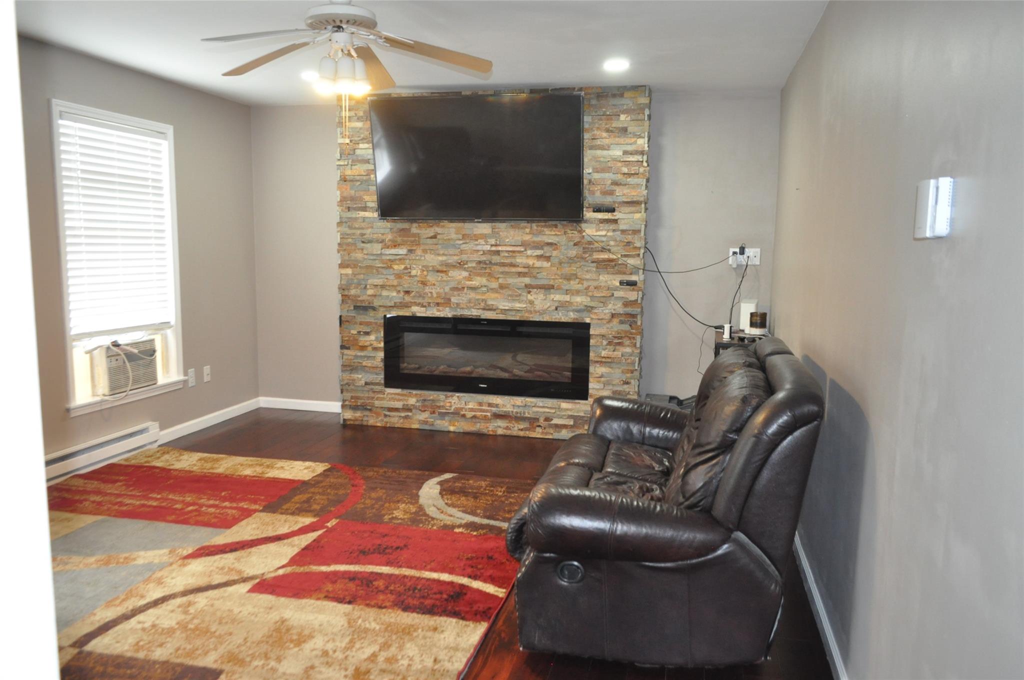 #12 photo, 53 Leo Lane, Poughquag , NY 12570