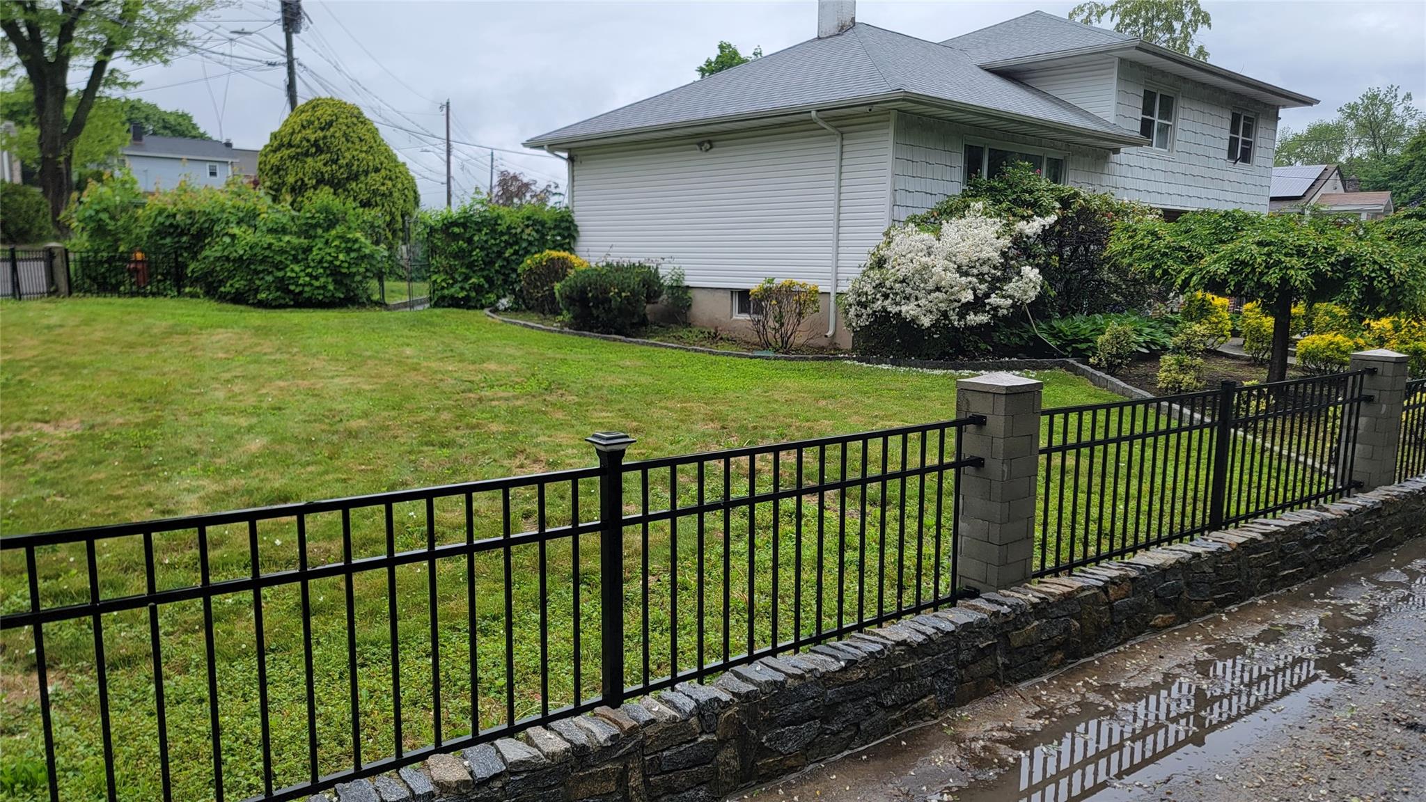 #3 photo, 1 Cheshire Lane, Yonkers , NY 10710