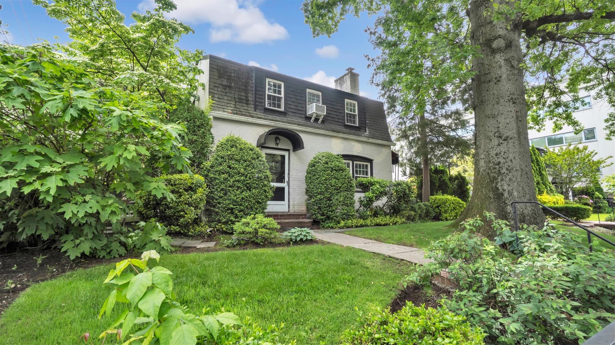 #2 photo, 19 Barstow Road, 長島 大頸 Great Neck , NY 11021