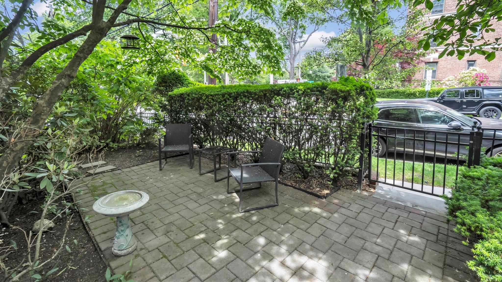 #4 photo, 19 Barstow Road, 長島 大頸 Great Neck , NY 11021