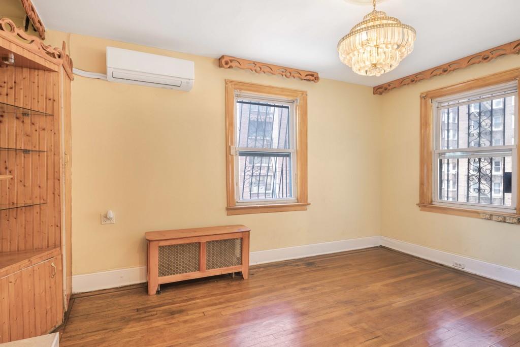 #14 photo, 11141 77th Avenue, 皇后區 森林小丘 Forest Hills , NY 11375