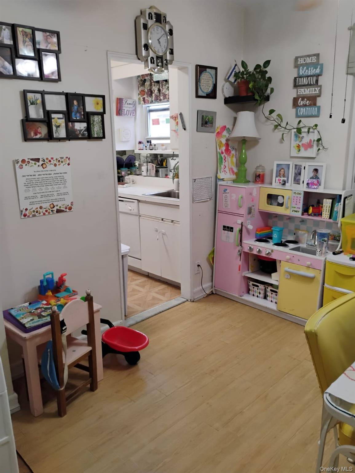 #9 photo, 284 Central Avenue, ナッソー郡 Lawrence , NY 11559