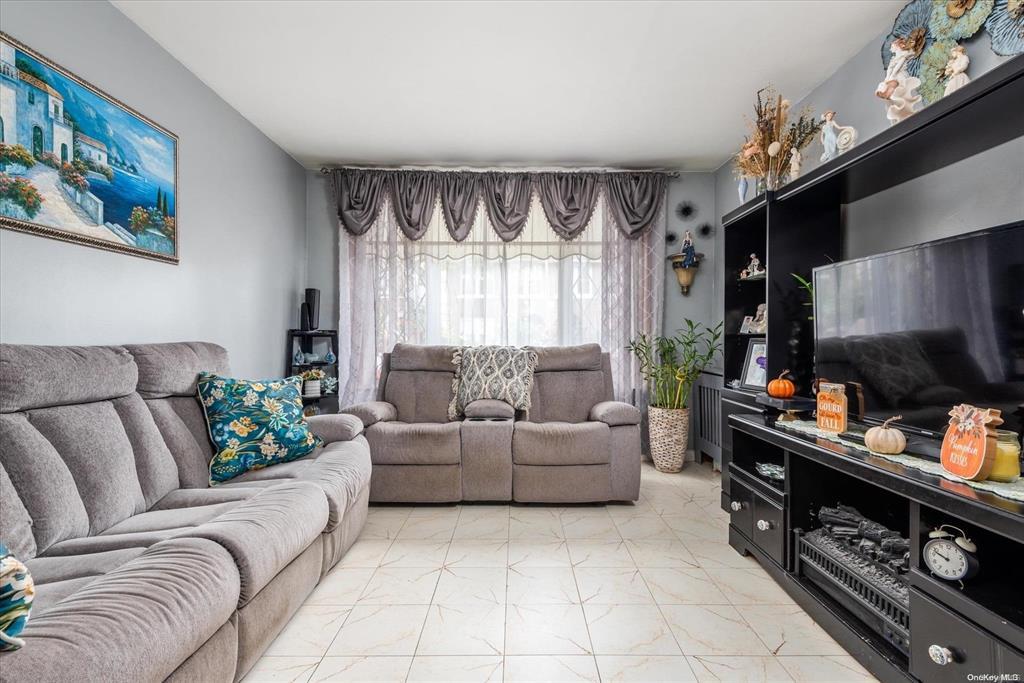 #3 photo, 1772 68th Street, ブルックリン区 Brooklyn , NY 11204