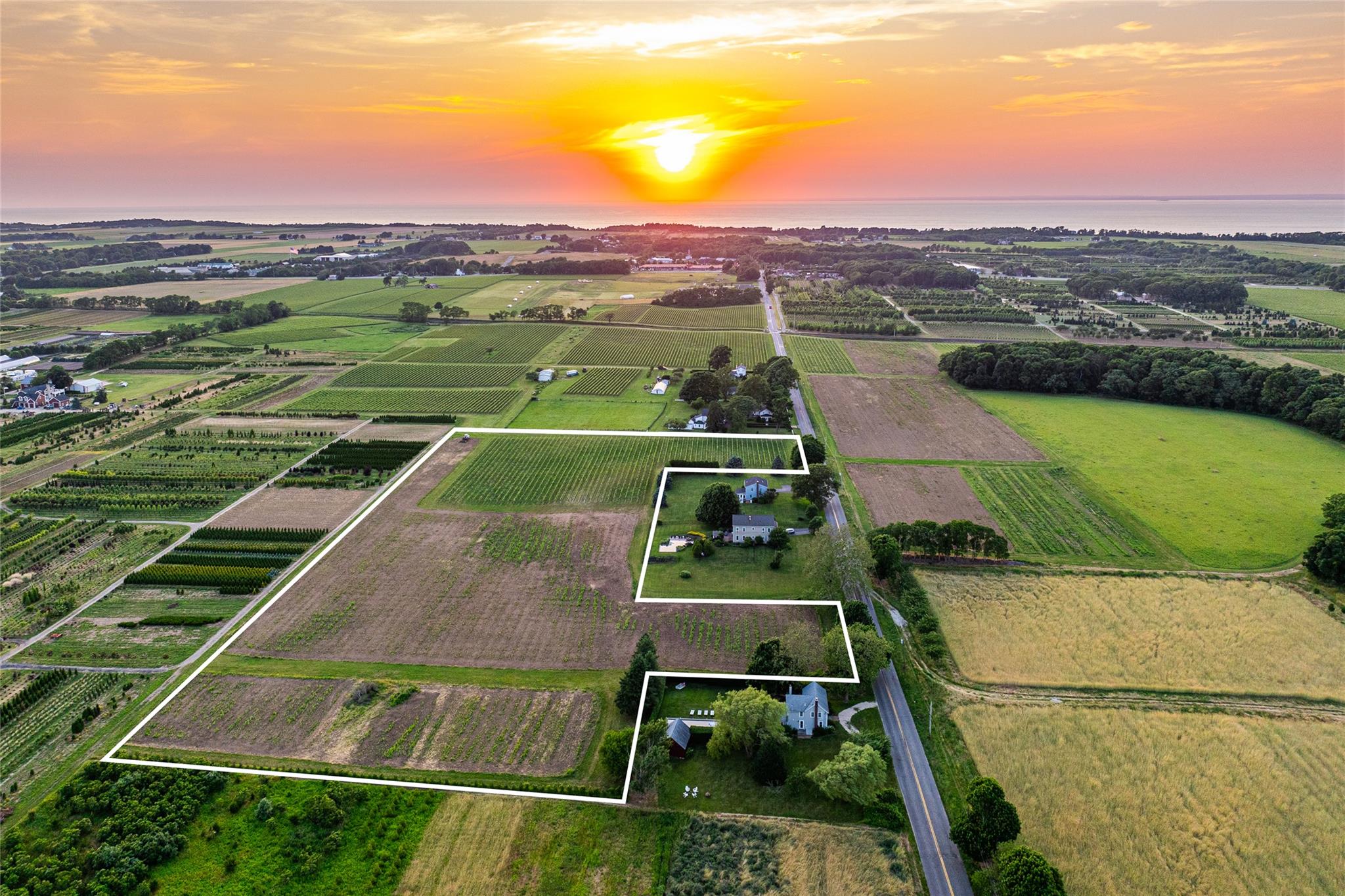 #2 photo, 1555 Cox Lane, サフォーク郡 Cutchogue , NY 11935