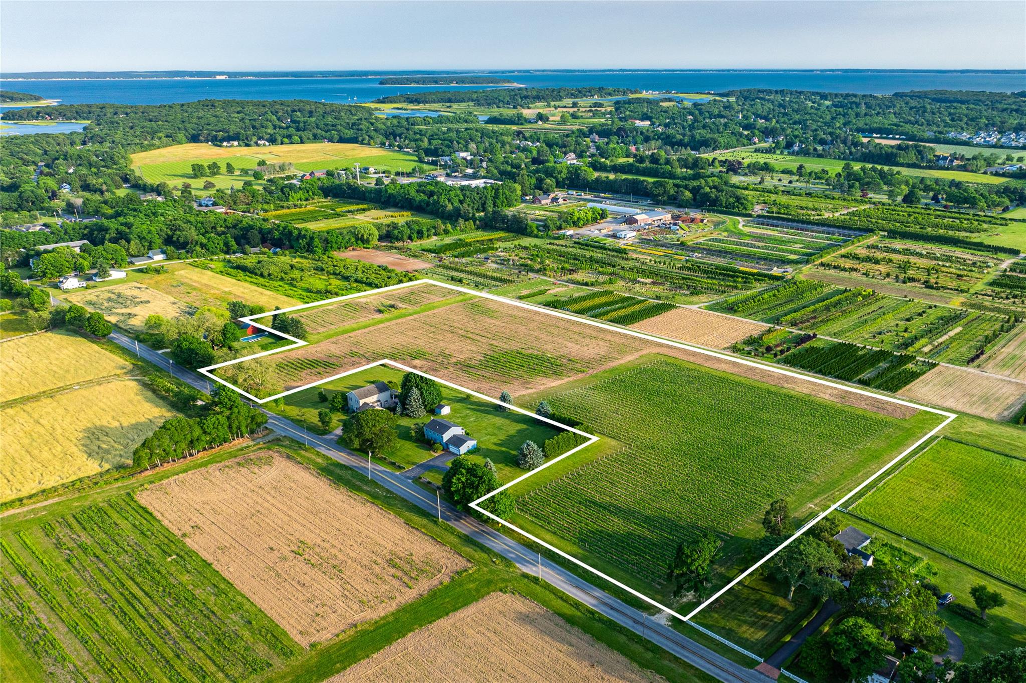 #8 photo, 1555 Cox Lane, サフォーク郡 Cutchogue , NY 11935