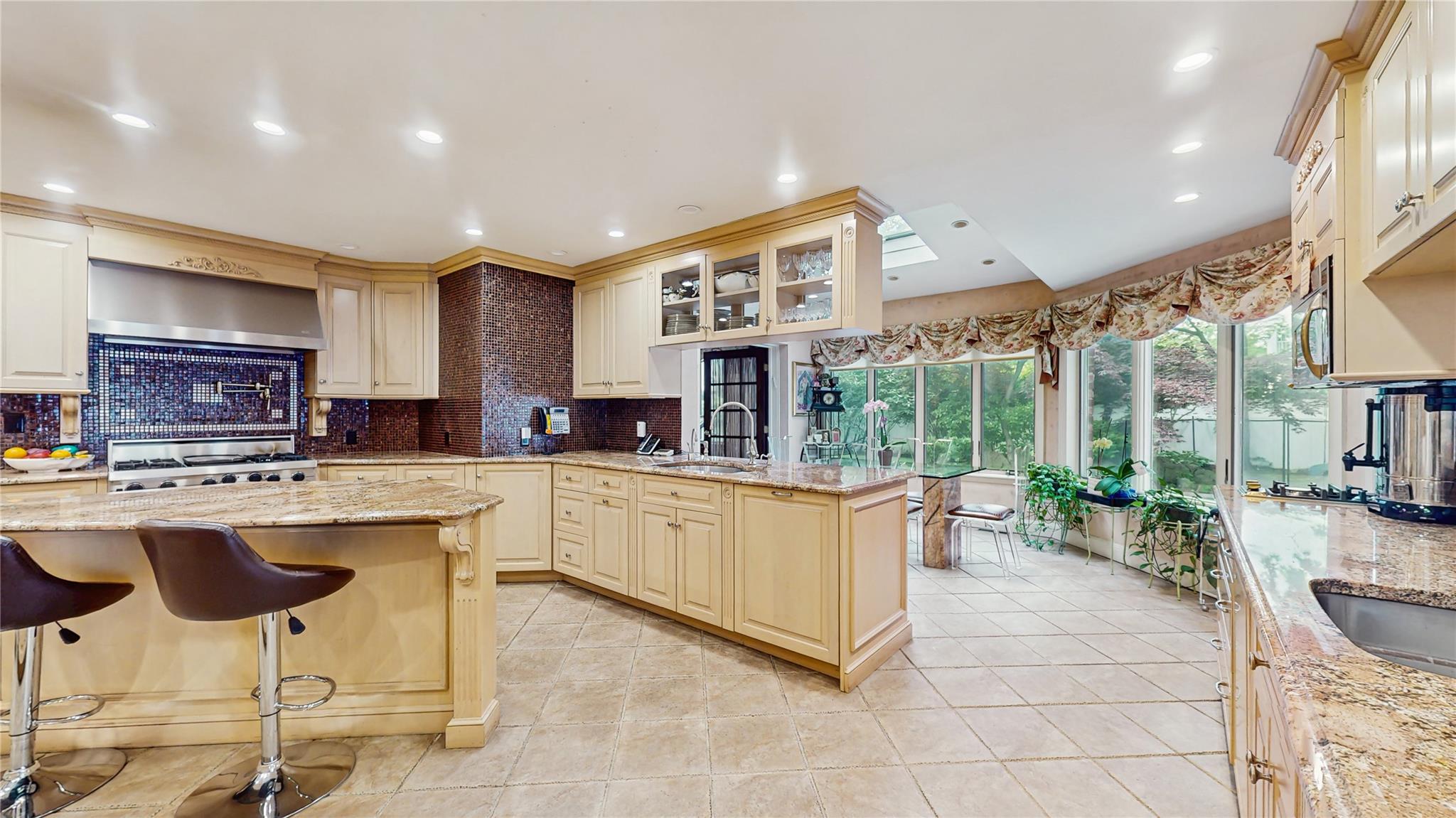 #16 photo, 202 Broadway, 长岛 Lawrence , NY 11559