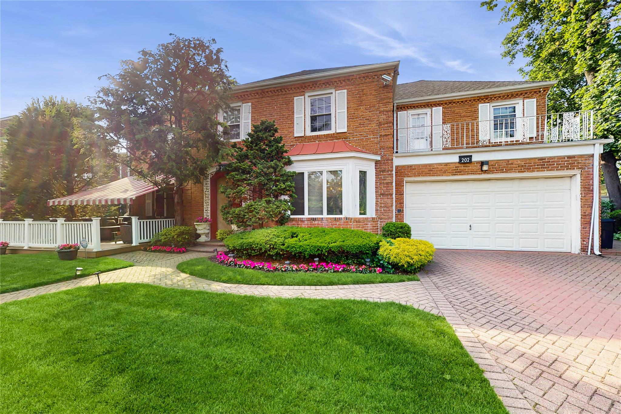 #2 photo, 202 Broadway, 长岛 Lawrence , NY 11559