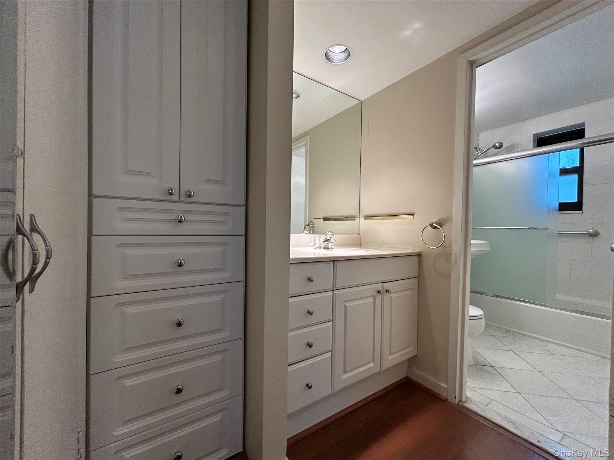 #10 photo, 8 West Mill Drive, ナッソー郡 Great Neck , NY 11021