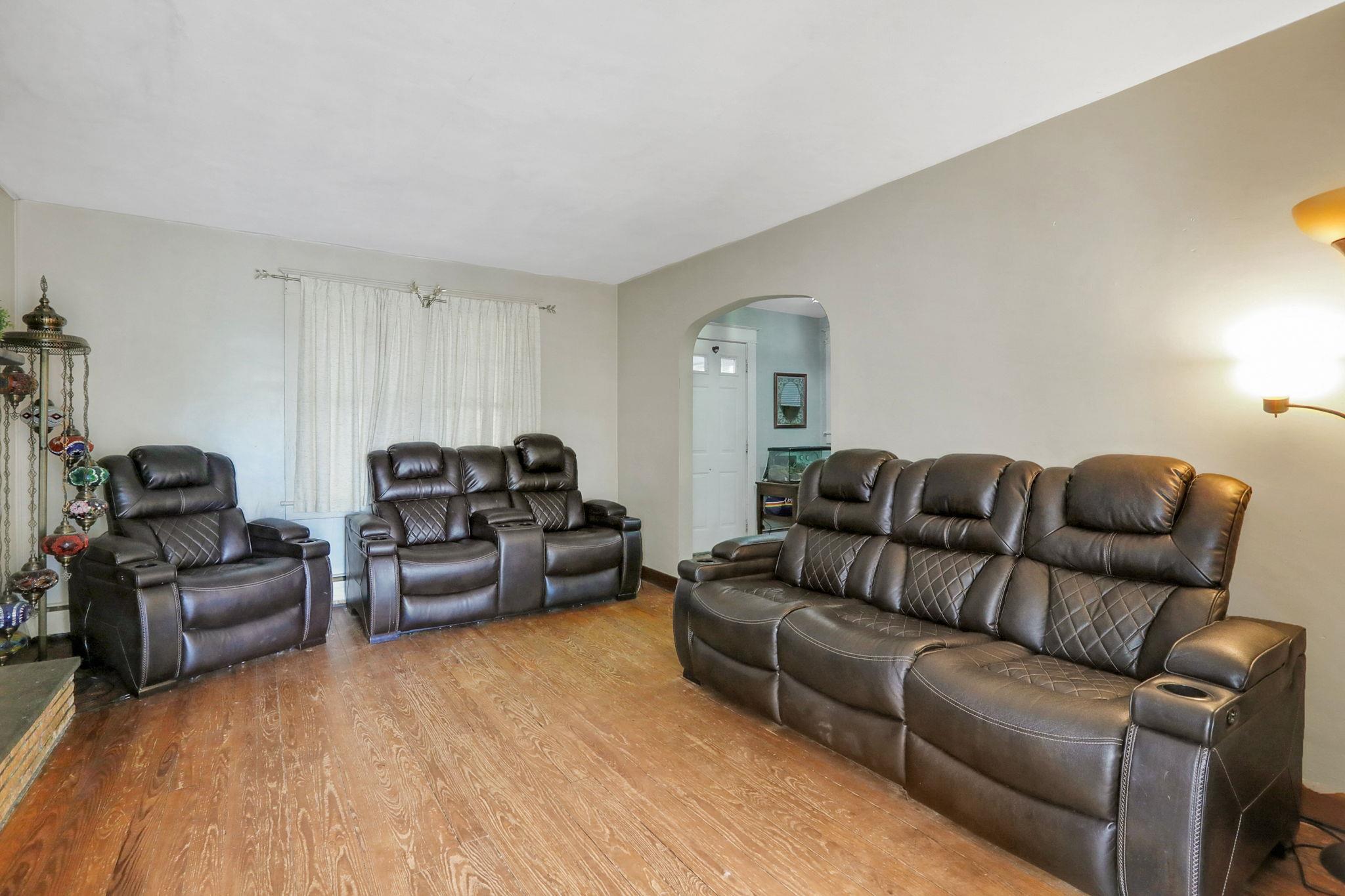 #5 photo, 100 Harwich Street, Kingston , NY 12401