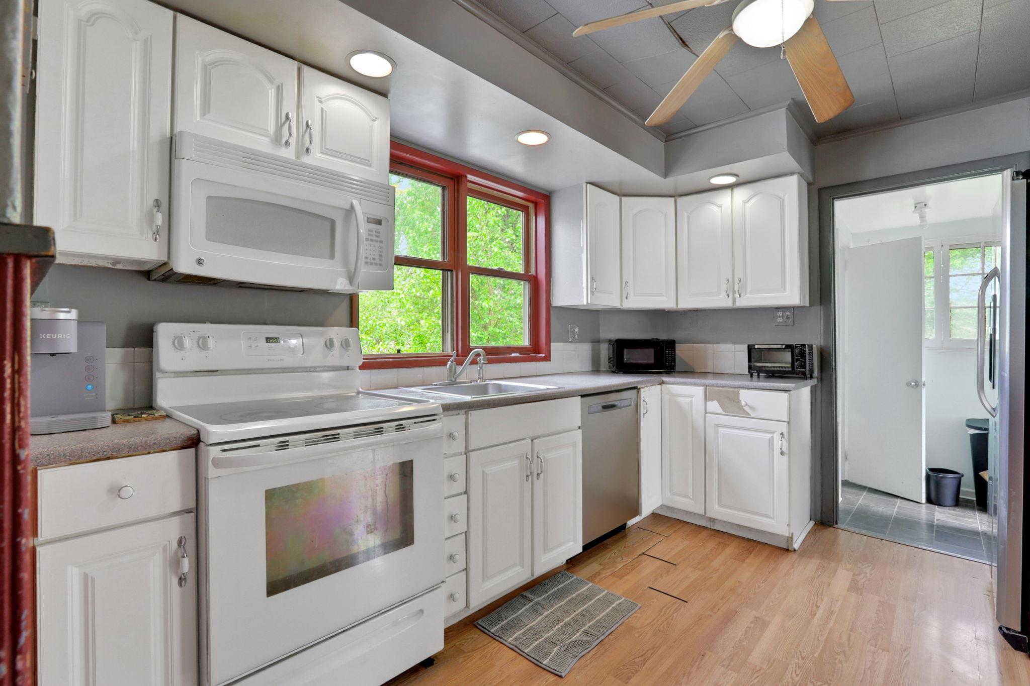 #6 photo, 100 Harwich Street, Kingston , NY 12401