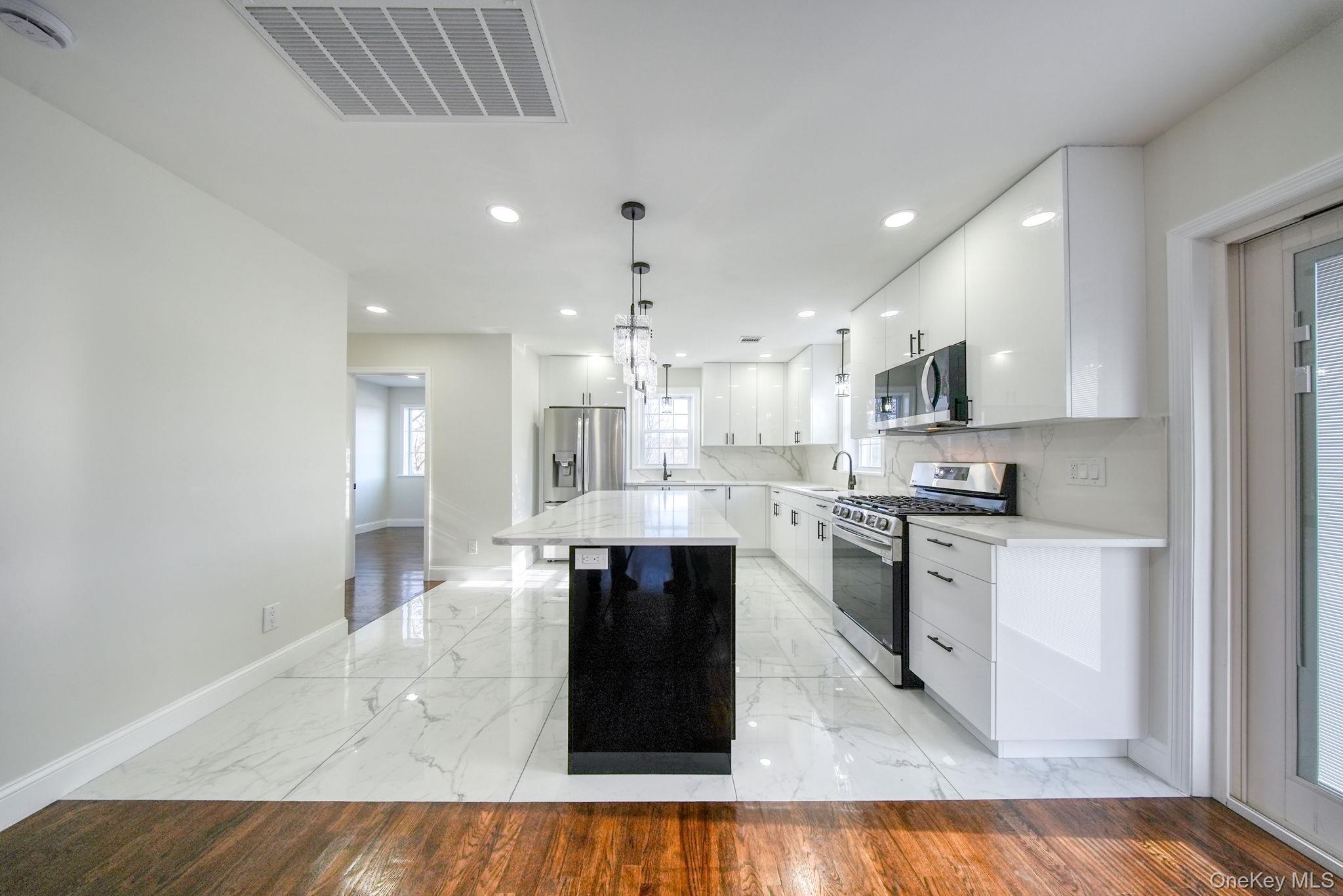 #13 photo, 3342 State Route 42, Monticello , NY 12701