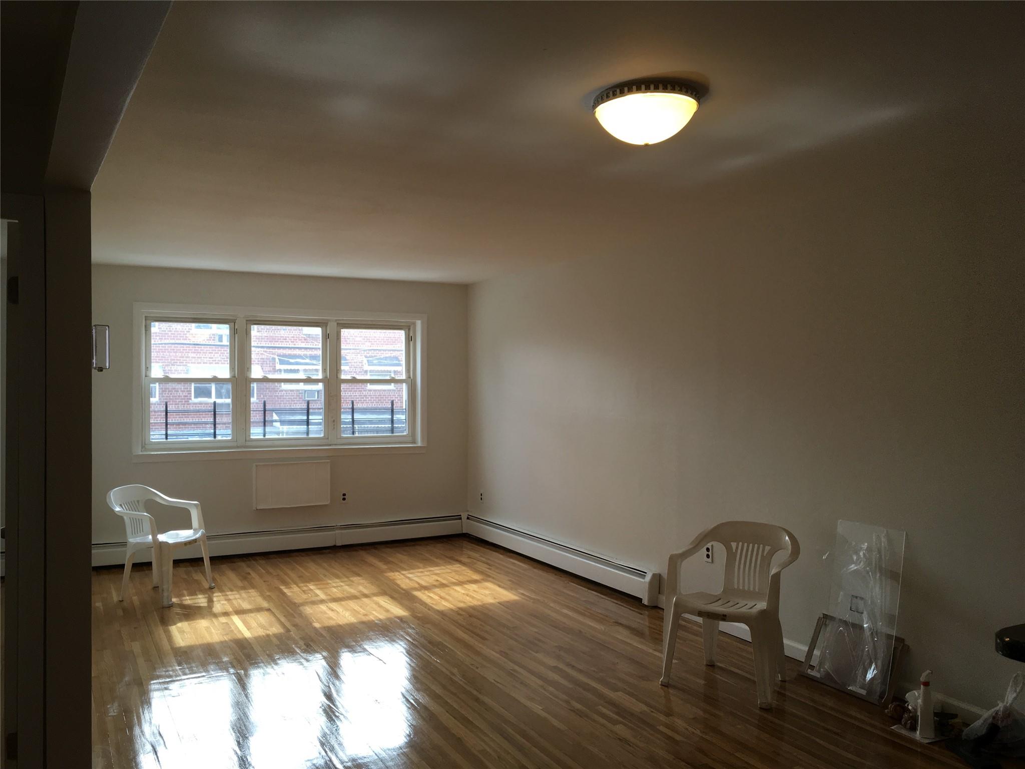 #5 photo, 3314 Wickham Avenue, Bronx , NY 10469