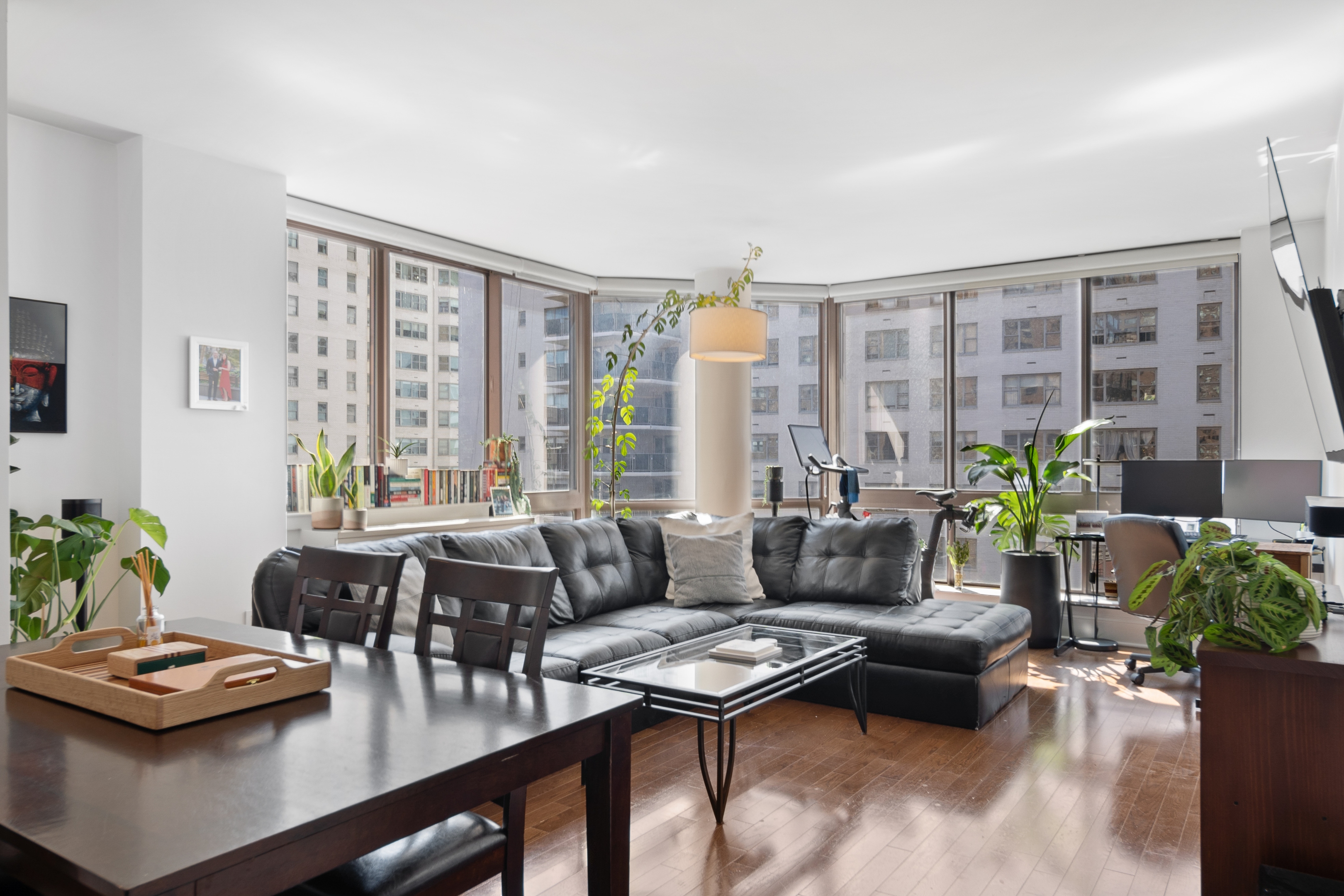 #1 photo, 300 E 64th Street, 曼哈頓 上东城 Lenox Hill , NY 10065