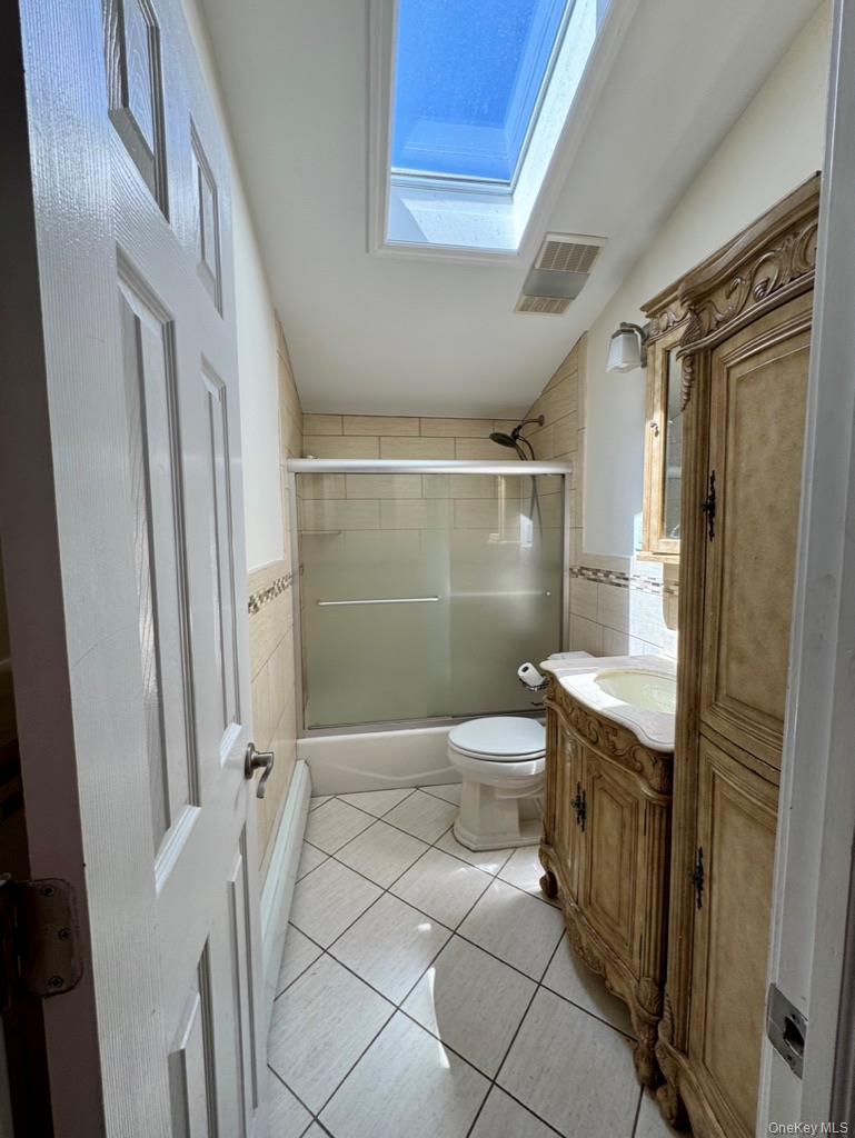 #11 photo, 980 Siems Court, ナッソー郡 North Bellmore , NY 11710