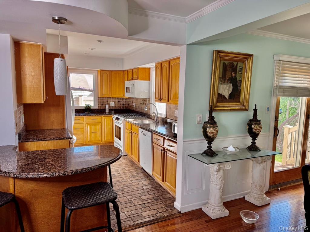 #4 photo, 980 Siems Court, ナッソー郡 North Bellmore , NY 11710