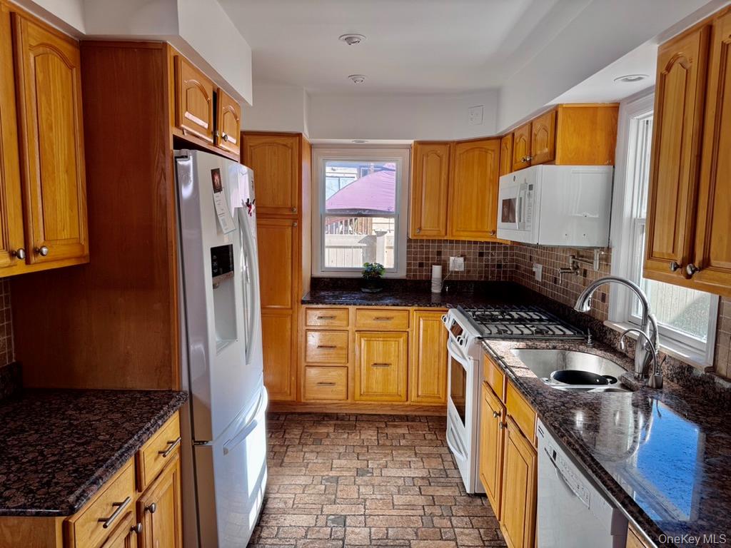 #8 photo, 980 Siems Court, ナッソー郡 North Bellmore , NY 11710