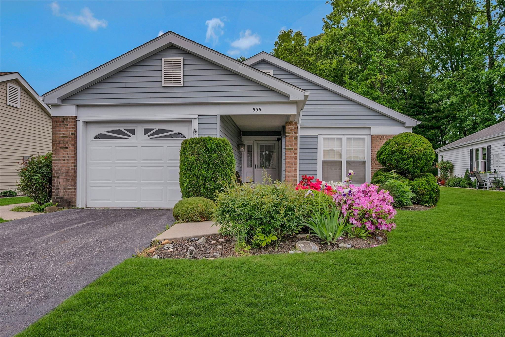 #1 photo, 535 Stratford Lane, Ridge , NY 11961