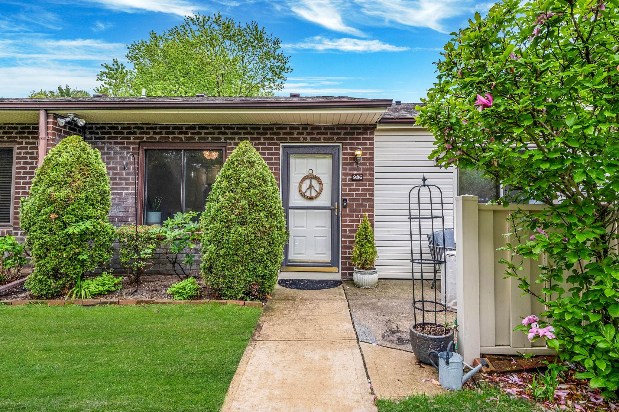 #1 photo, 986 Skyline Drive, Coram , NY 11727