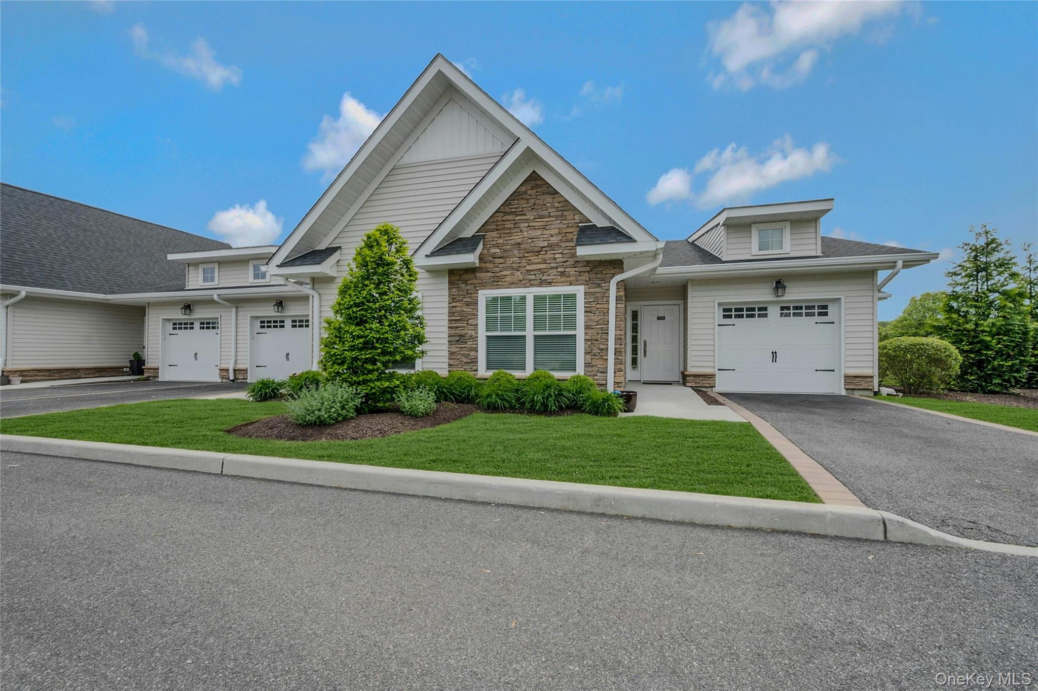 #2 photo, 2300 Fox Hill Drive, 東長島 Baiting Hollow , NY 11933