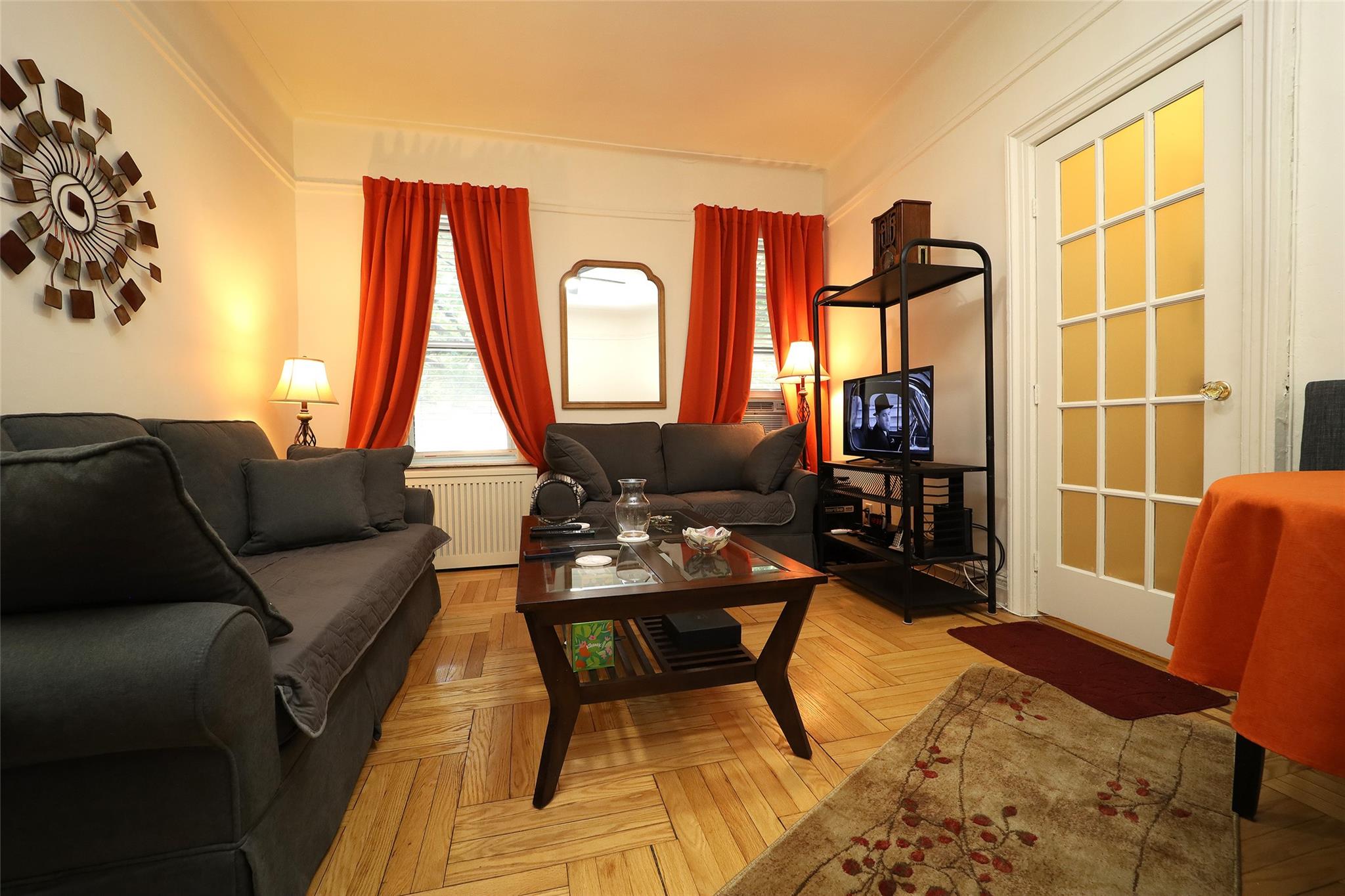 #3 photo, 83-55 Lefferts Boulevard, 皇后區 秋園 Kew Gardens , NY 11415