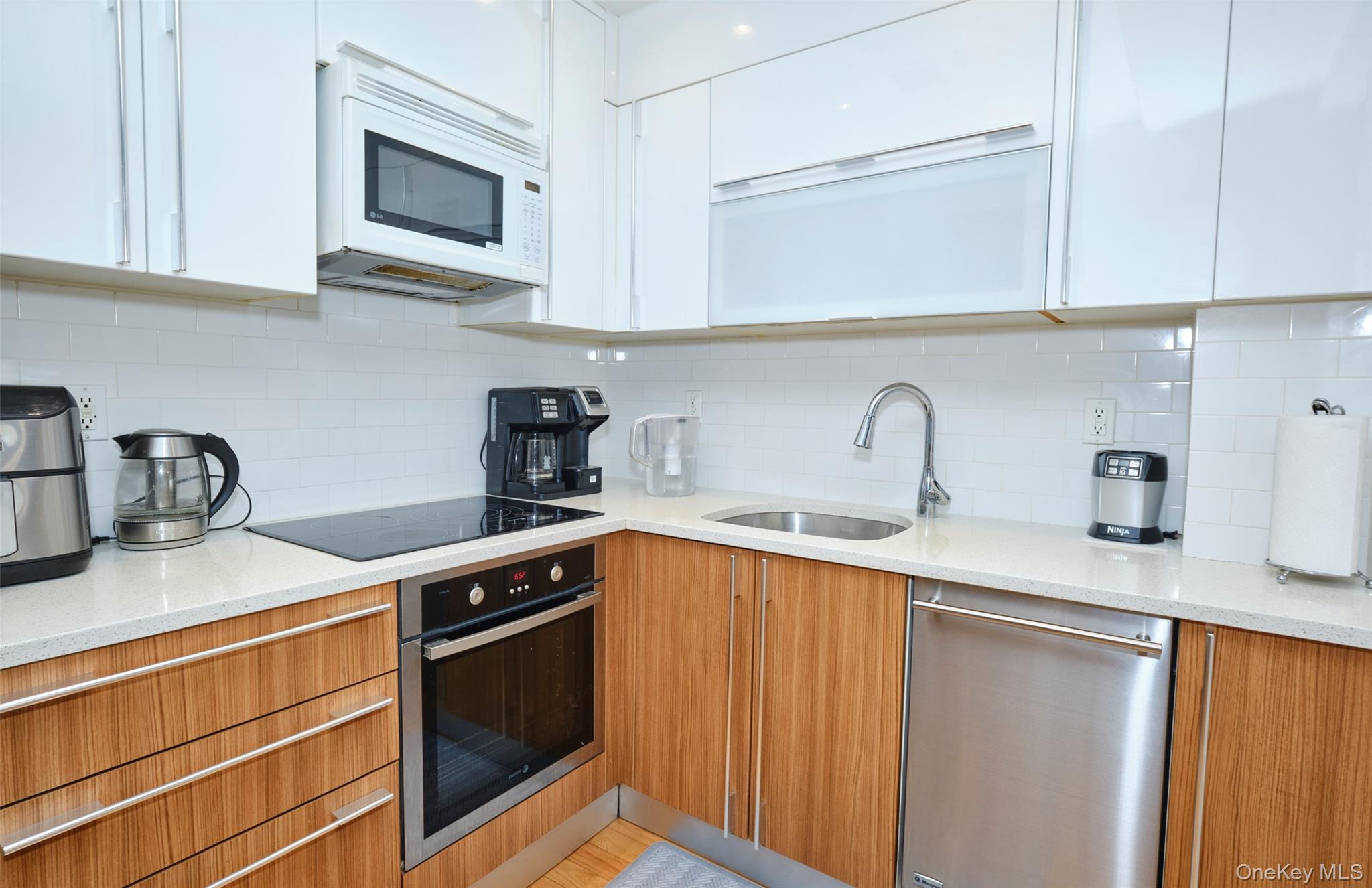 #13 photo, 31-35 31st Street, クイーンズ区 Astoria , NY 11106